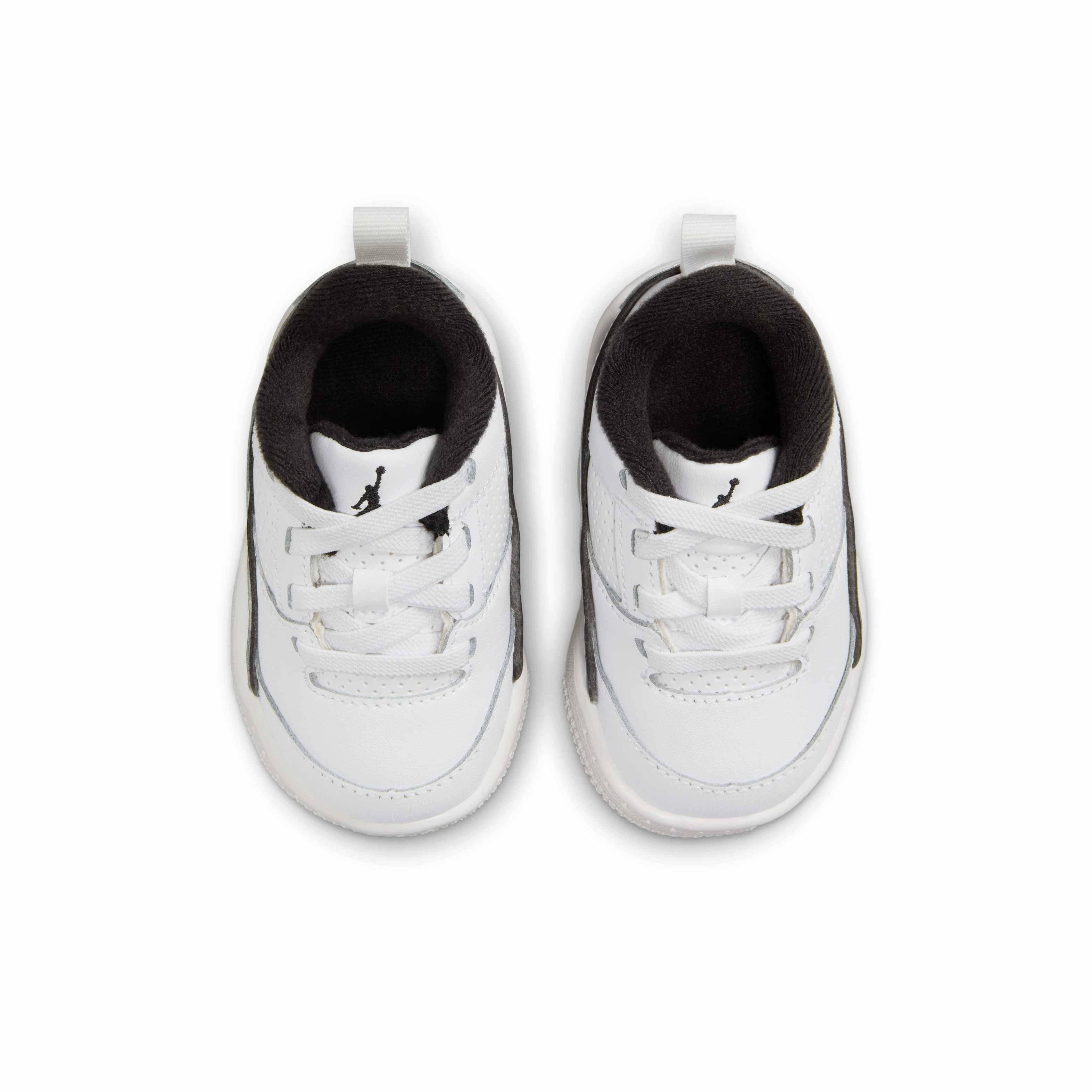Jordan Flight Court Infant Boys' "White/Sail/Black" Shoe