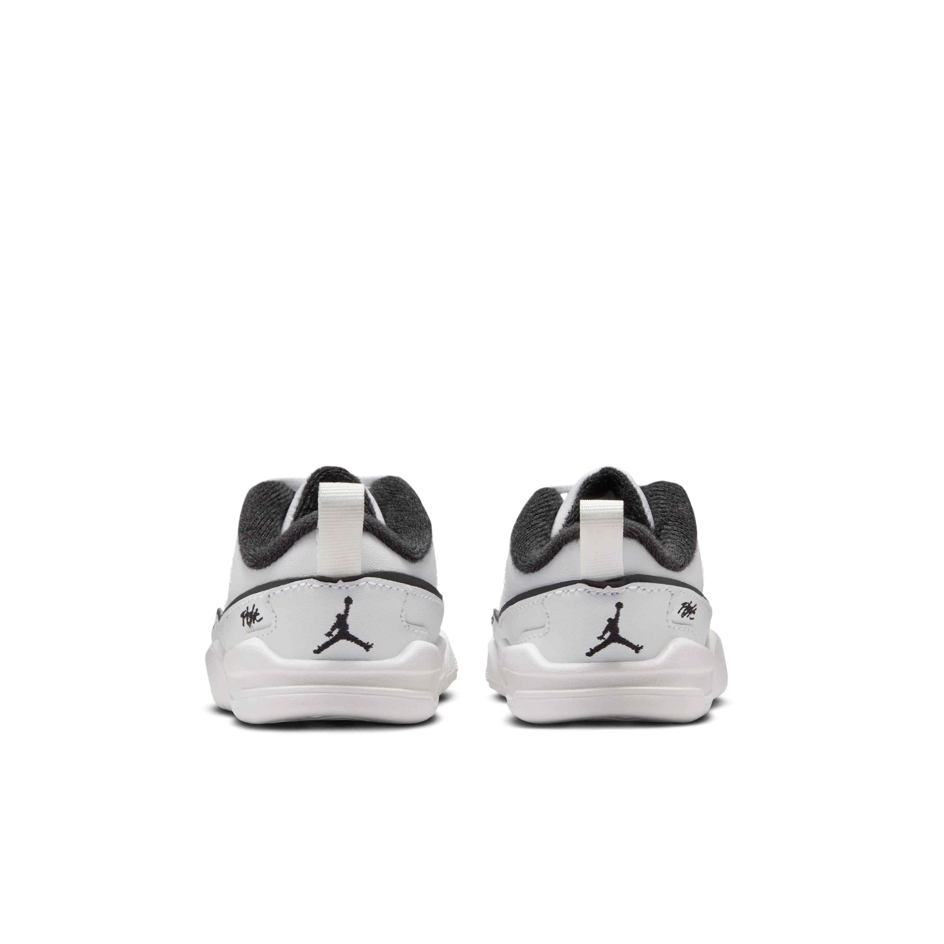 Jordan Flight Court Infant Boys' "White/Sail/Black" Shoe