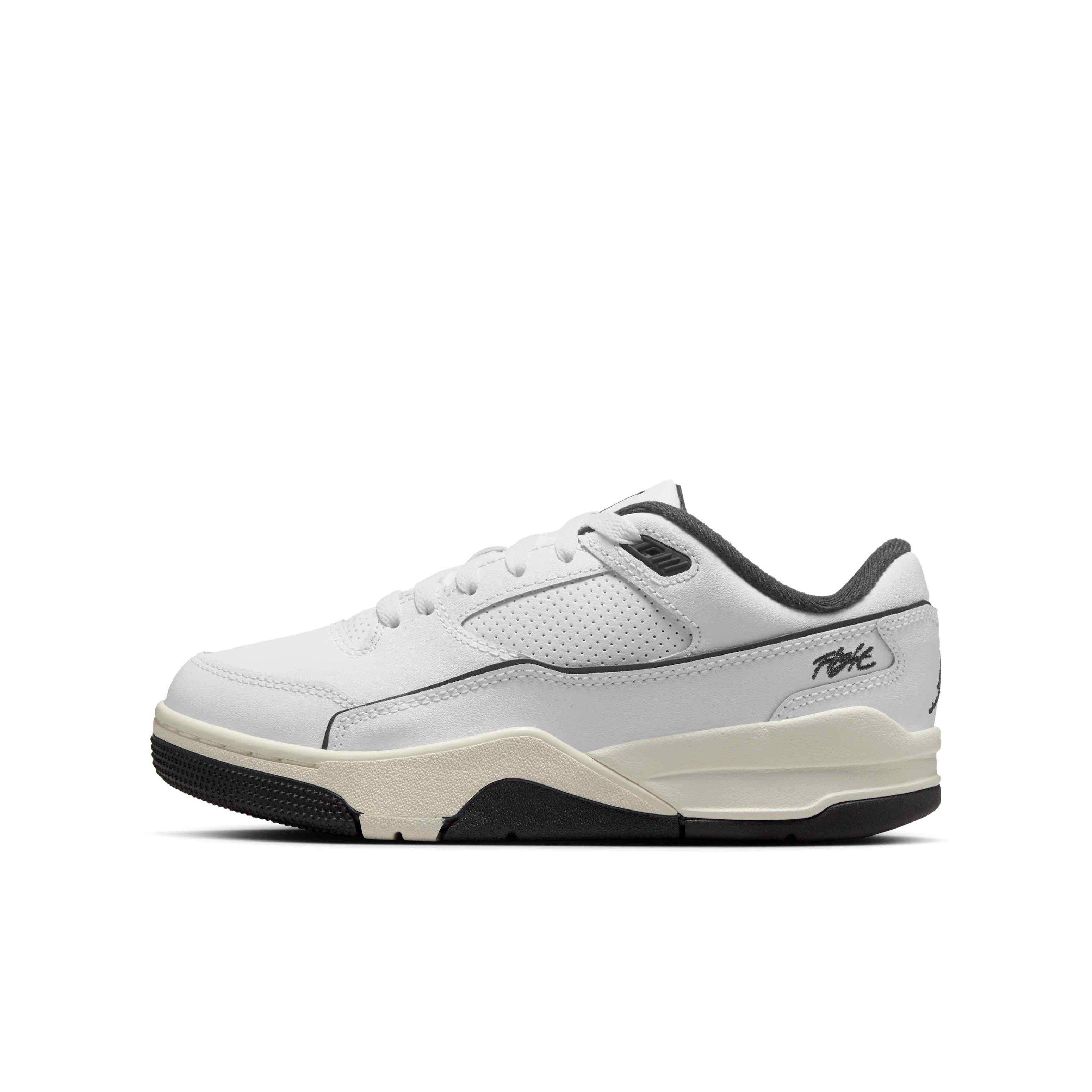 Jordan Flight Court Grade School Boys' "White/Sail/Black" Shoe