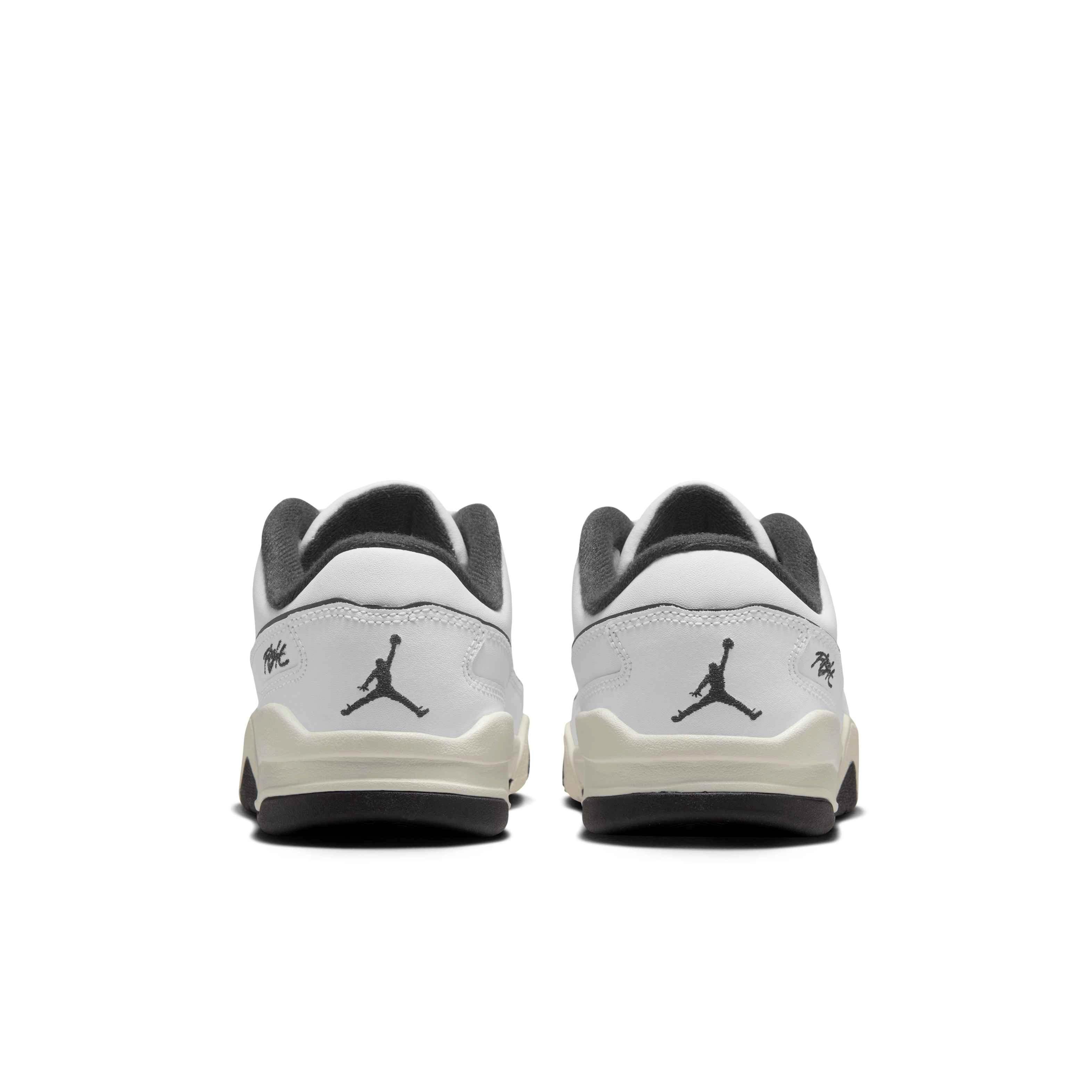 Jordan Flight Court Grade School Boys' "White/Sail/Black" Shoe