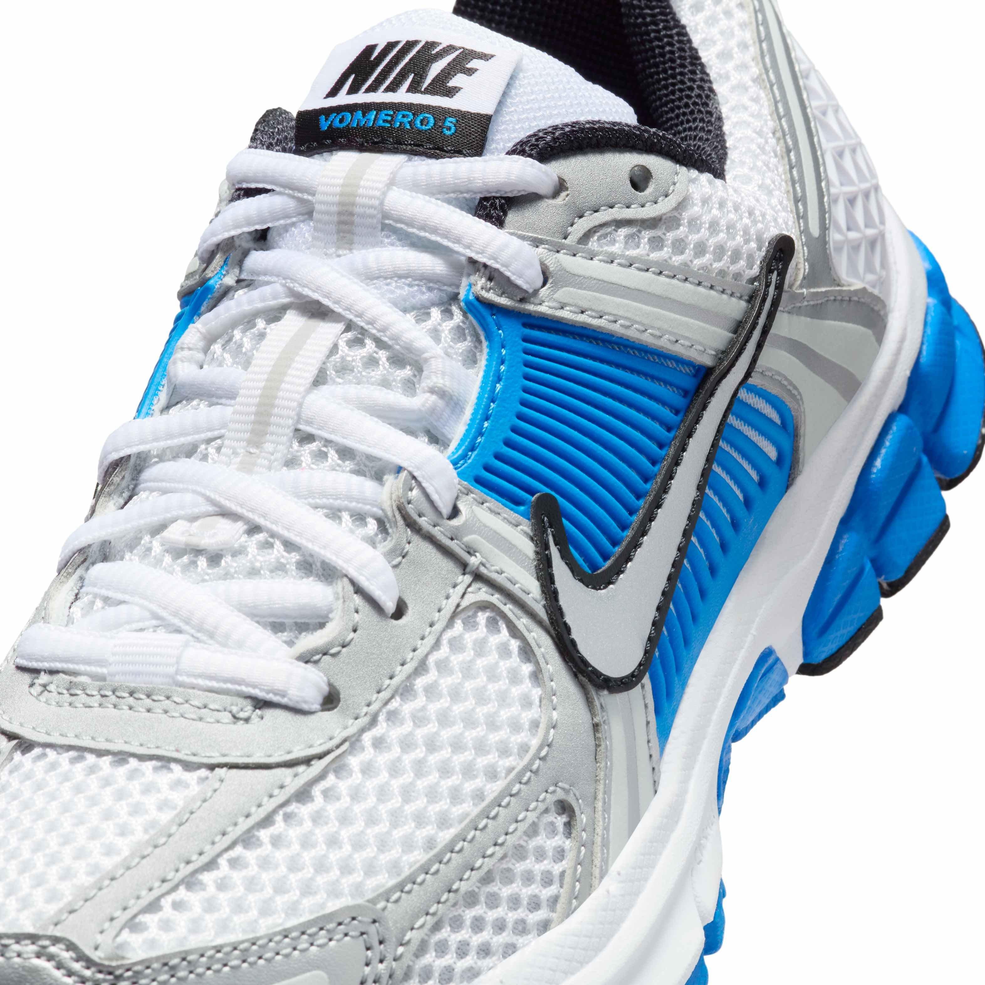 Nike Vomero 5 Grade School Boys' "White/Light Photo Blue/Black/Metallic Silver" Shoe