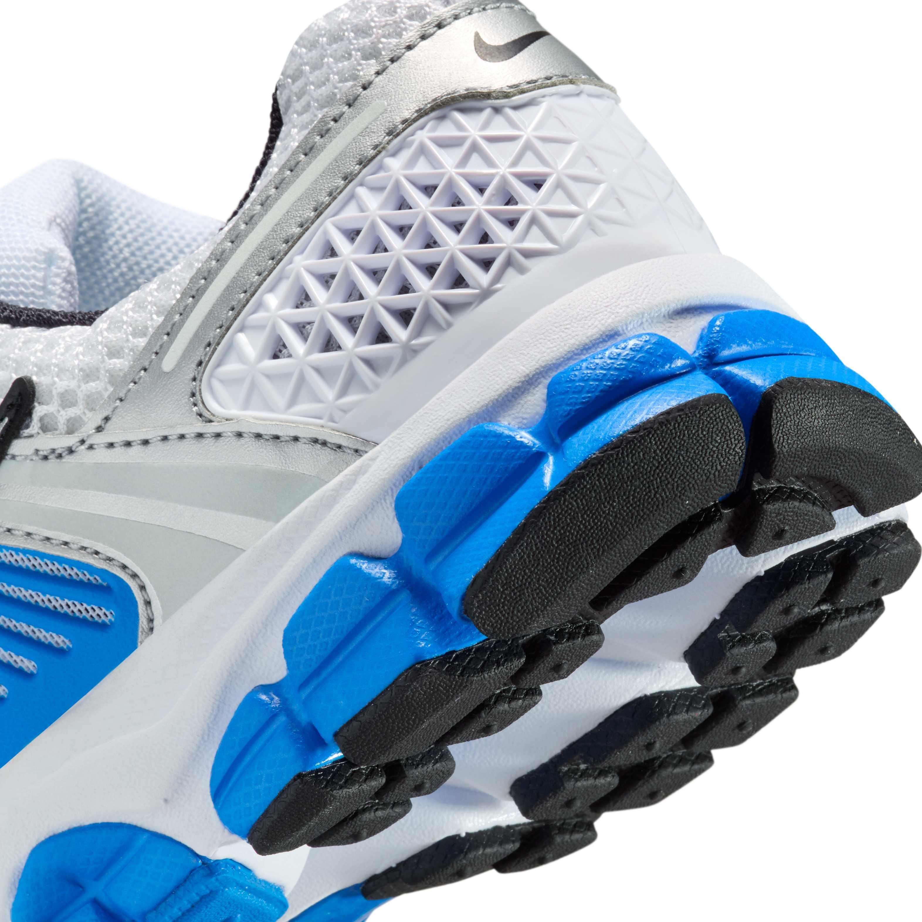 Nike Vomero 5 Grade School Boys' "White/Light Photo Blue/Black/Metallic Silver" Shoe