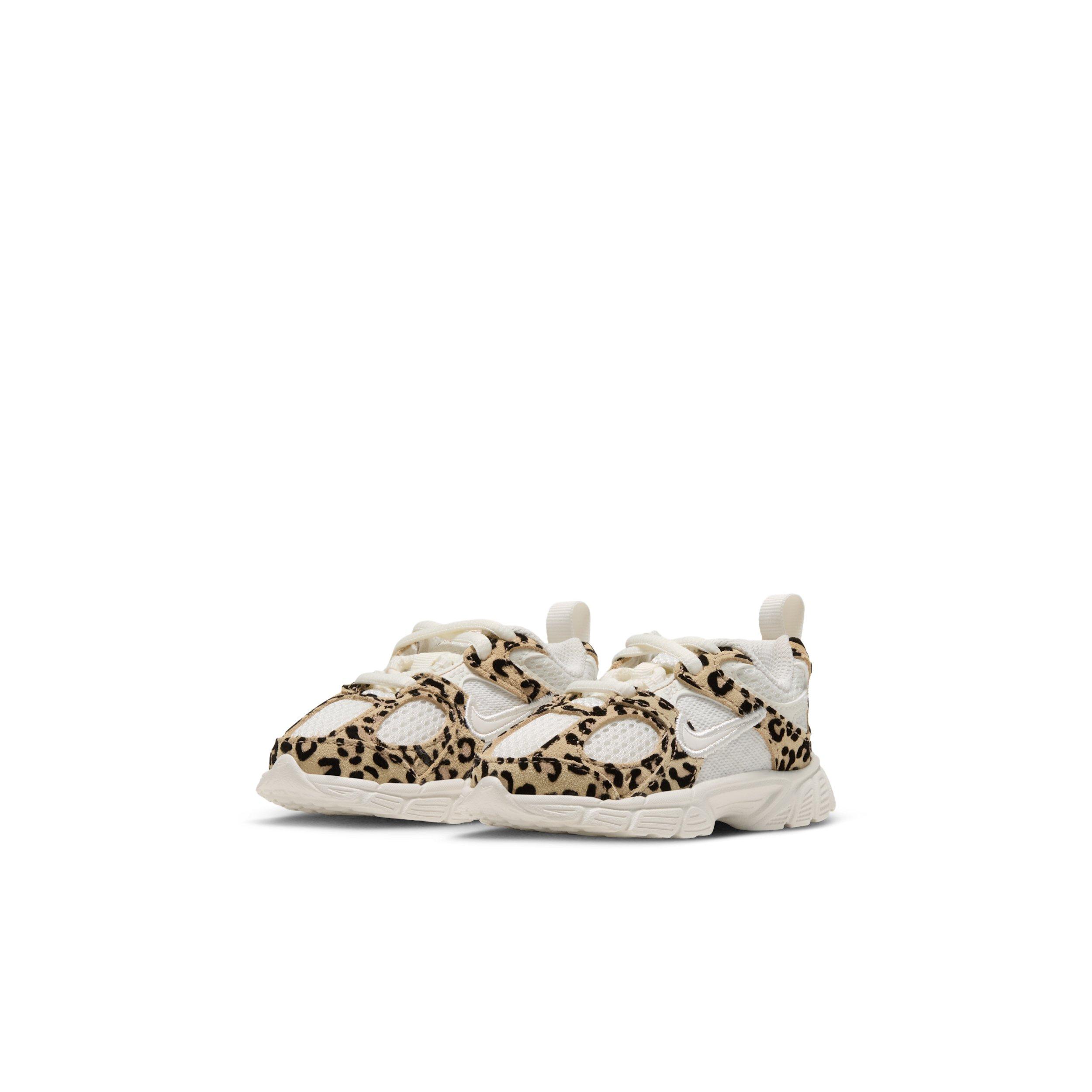 Nike V5 RNR "Sail/Hemp/Sail" Infant Girls' Shoe - SAIL/HEMP/SAIL