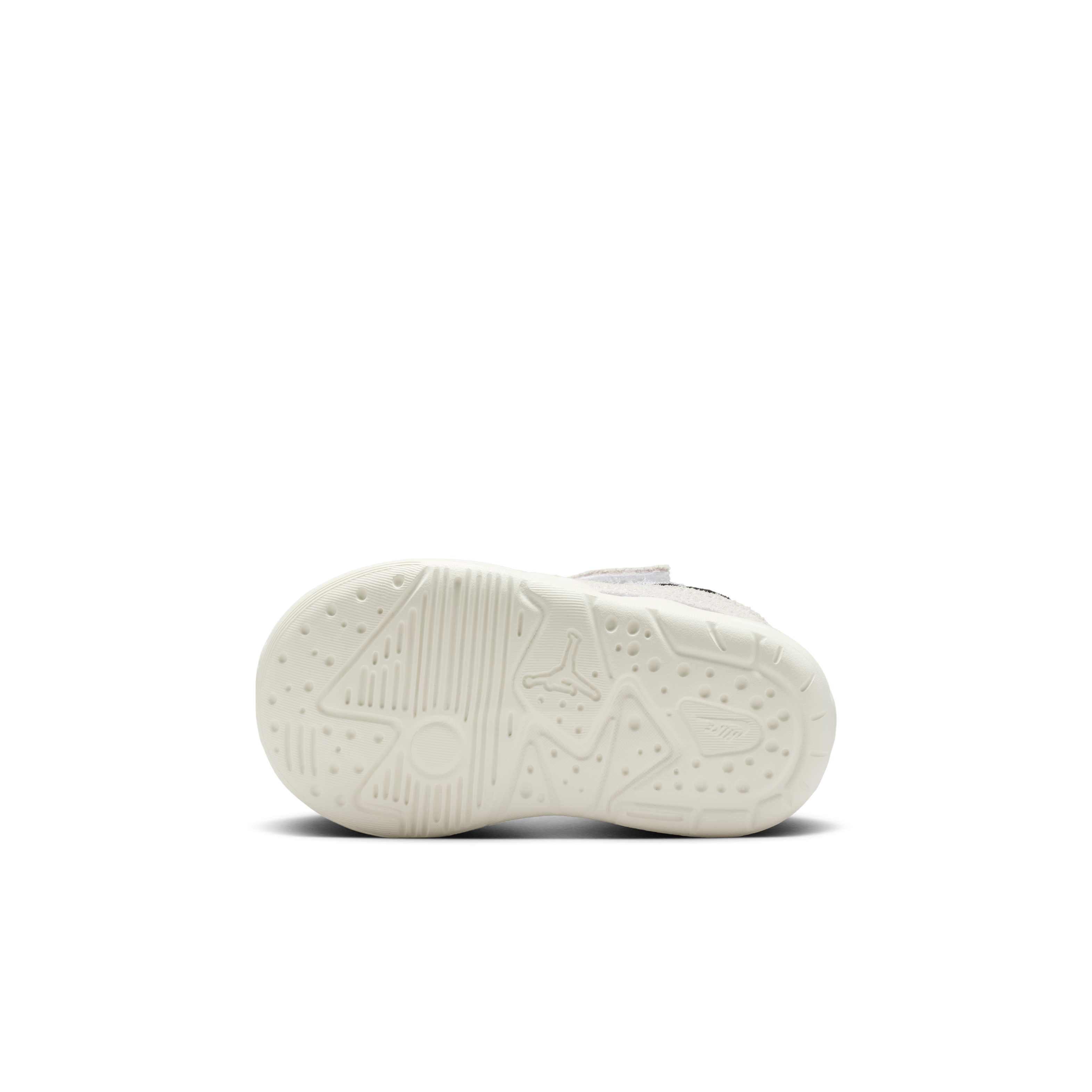 Jordan CMFT Era Infant Boys' "White/White/Sail/Black" Shoe