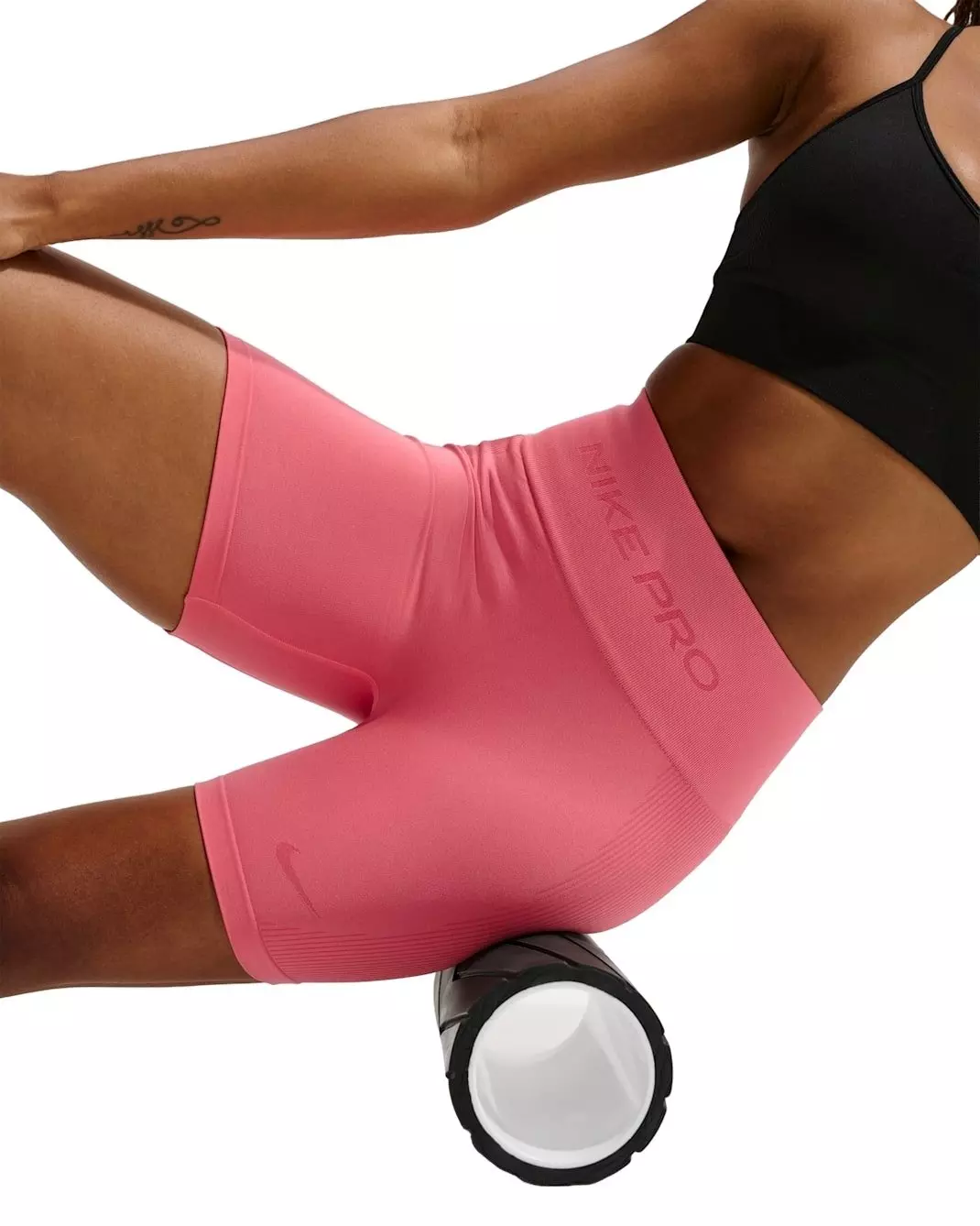 Nike Women's Pro Seamless Dri-FIT High-Waisted 5" Biker Shorts -Coral - CORAL