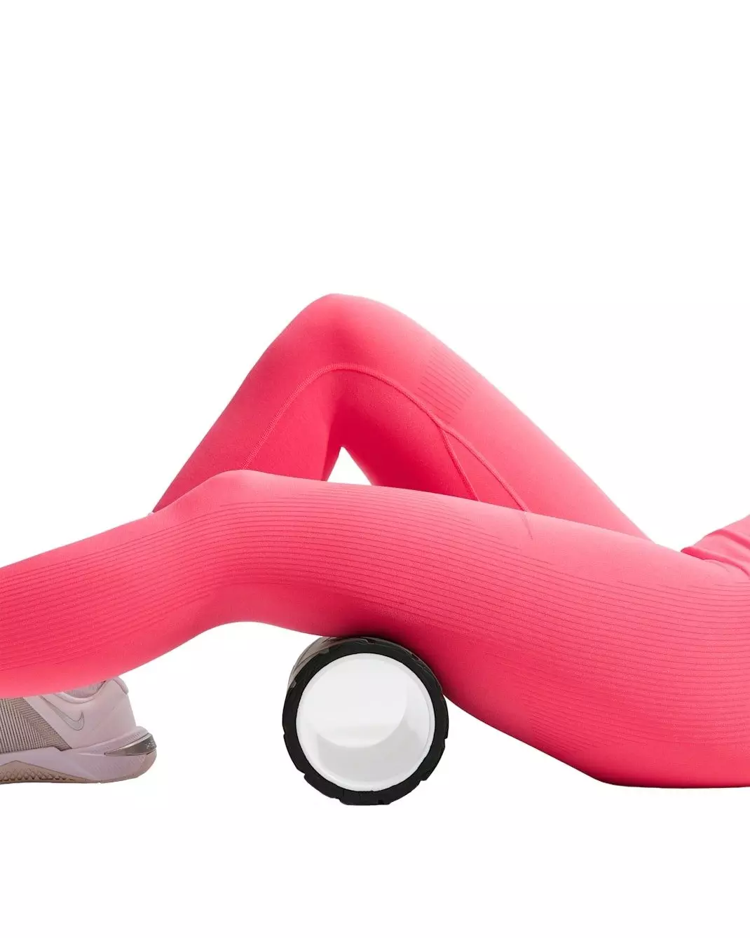 Nike Women's Pro Seamless High-Waisted 7/8 Leggings -Coral - CORAL