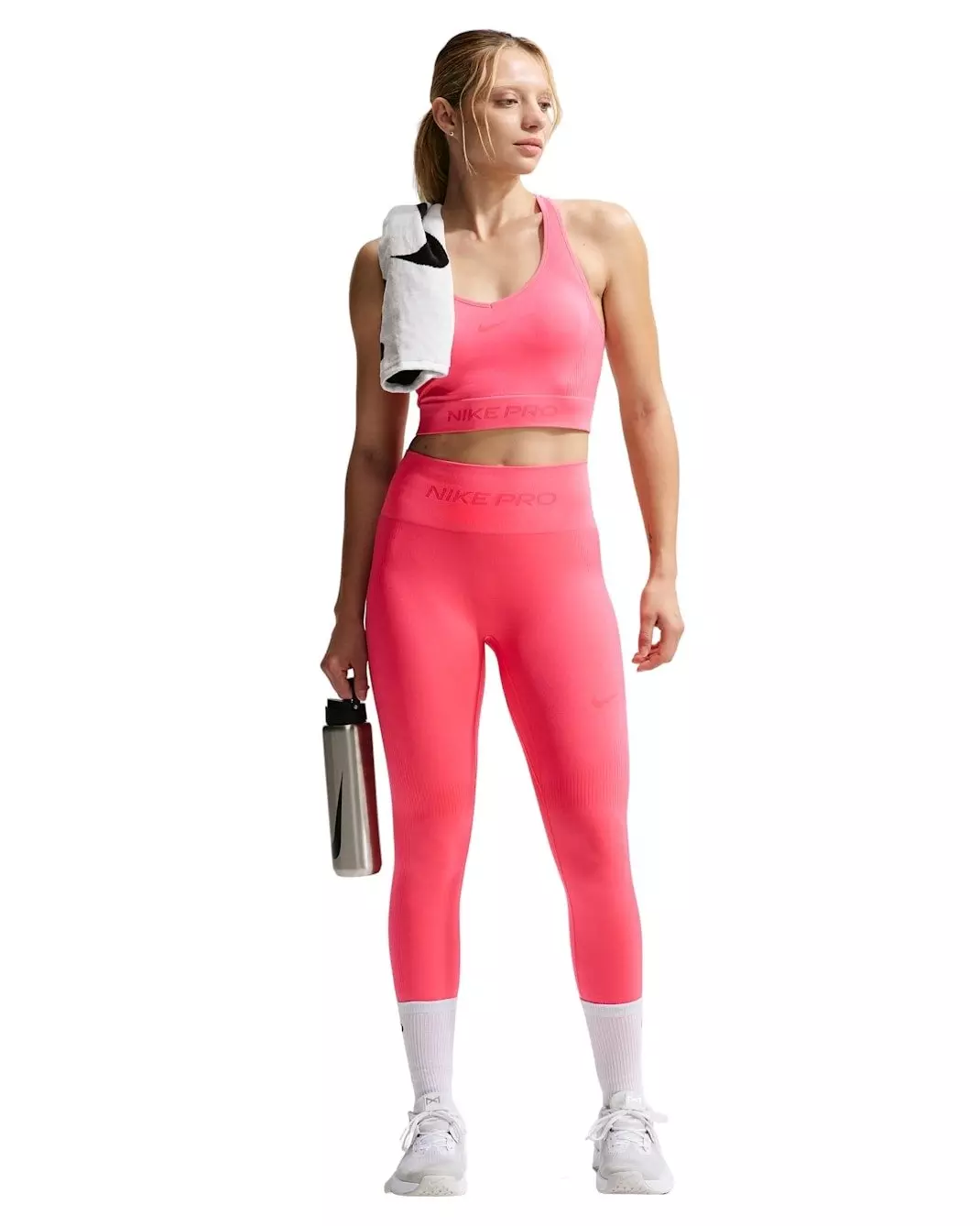 Nike Women's Pro Seamless High-Waisted 7/8 Leggings -Coral - CORAL