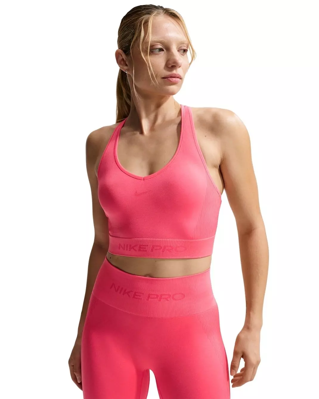 Nike Women's Pro Seamless Dri-FIT Cropped Tank Top - Coral - CORAL