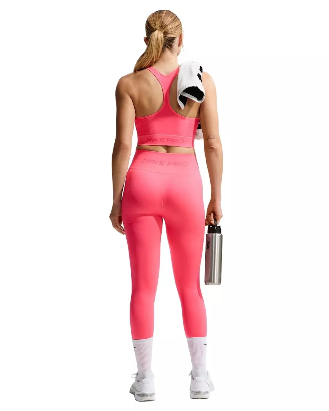 Nike Women's Pro Seamless Dri-FIT Cropped Tank Top -Coral - CORAL