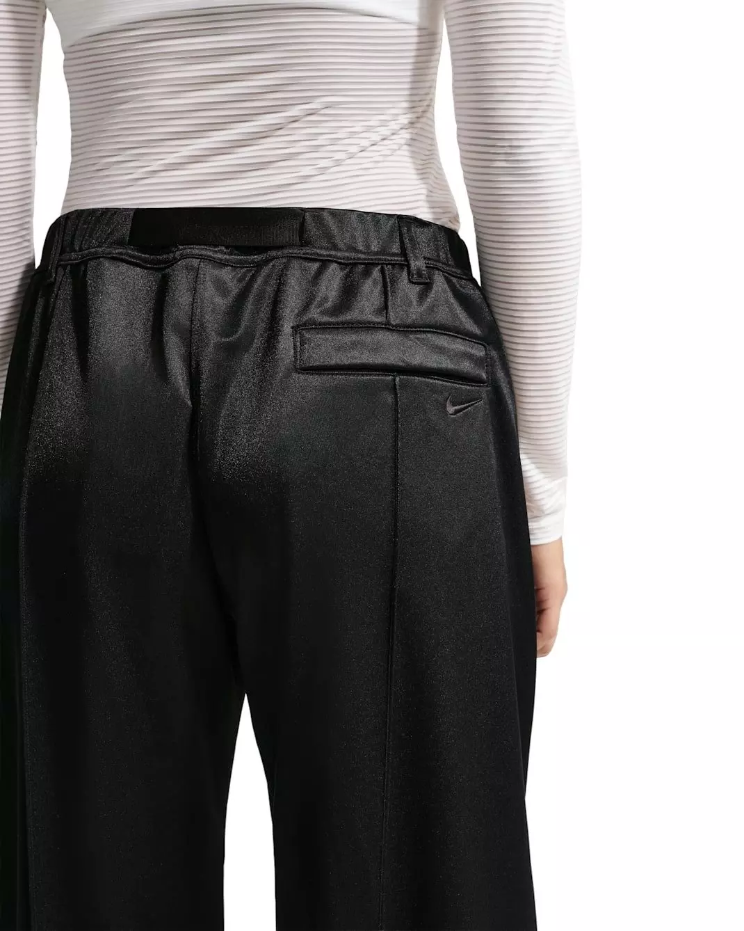 Nike Women's Sportswear Loose Mid-Rise Belted Pintuck Pants -Black - BLACK