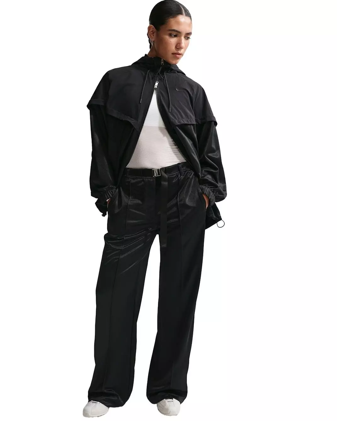 Nike Women's Sportswear Loose Mid-Rise Belted Pintuck Pants - Black - BLACK