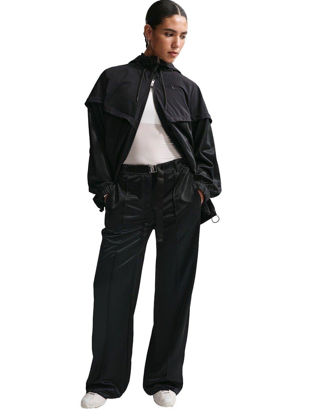 Nike Women's Sportswear Loose Mid-Rise Belted Pintuck Pants -Black - BLACK Thumbnail View 3