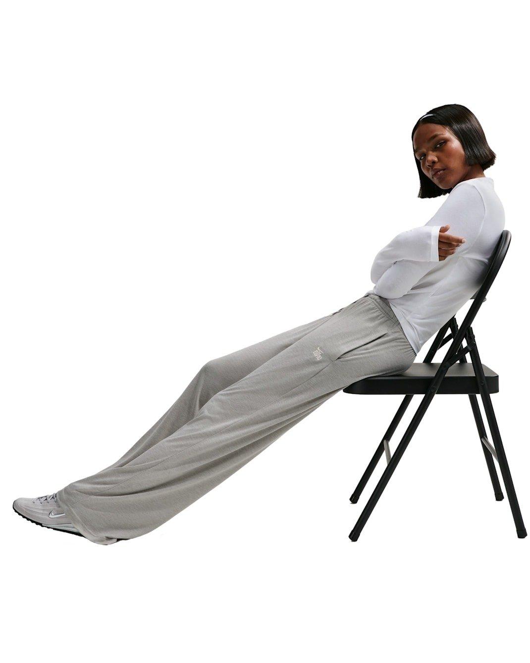 Nike Women's Sportswear Chill Knit Mid-Rise Lightweight Open-Hem Pants -Dk Grey - DK GREY Thumbnail View 3