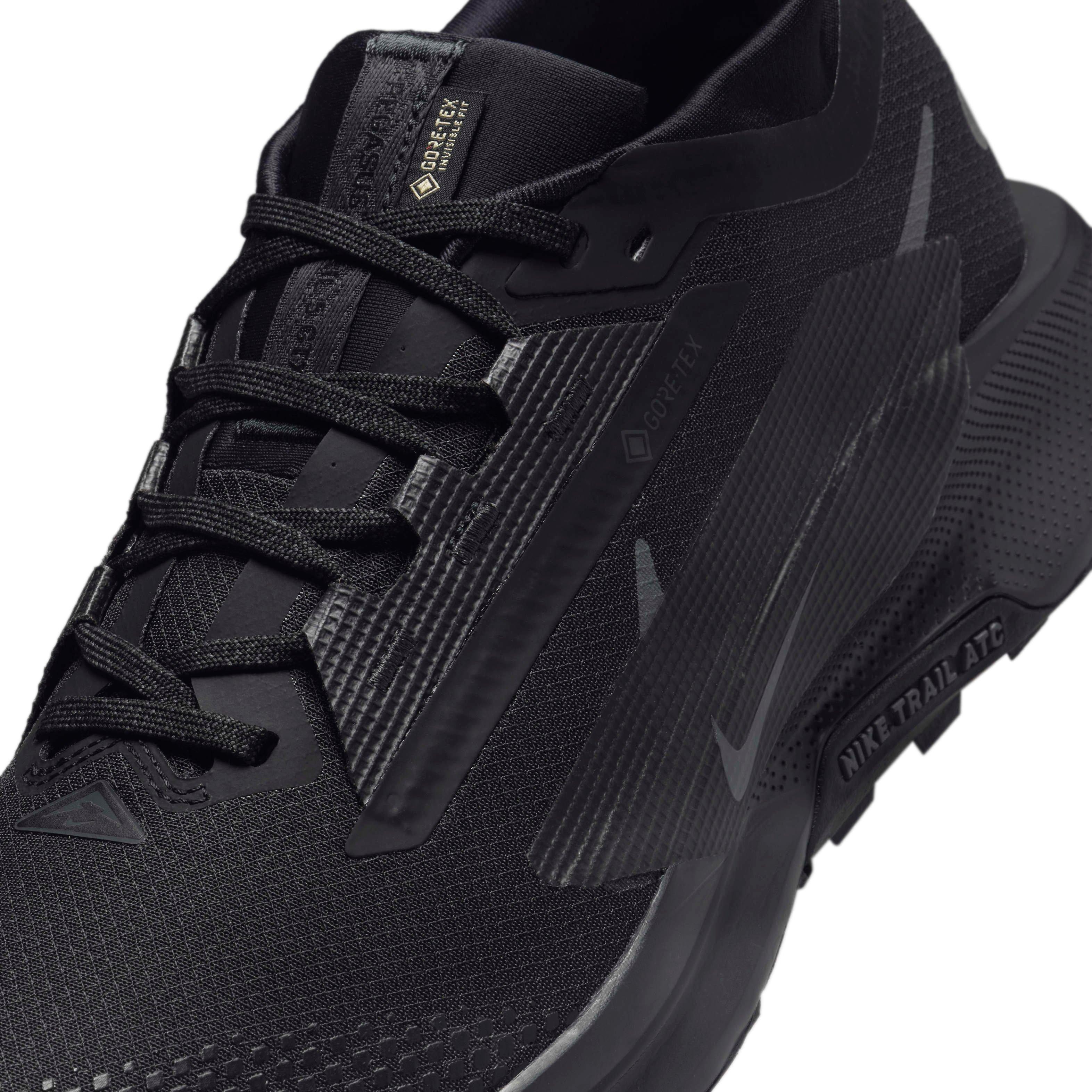 Nike Trail GORE-TEX ブラックスニーカー React Pegasus Trail 4 GORE TEX 'Black Anthracite' - Nike