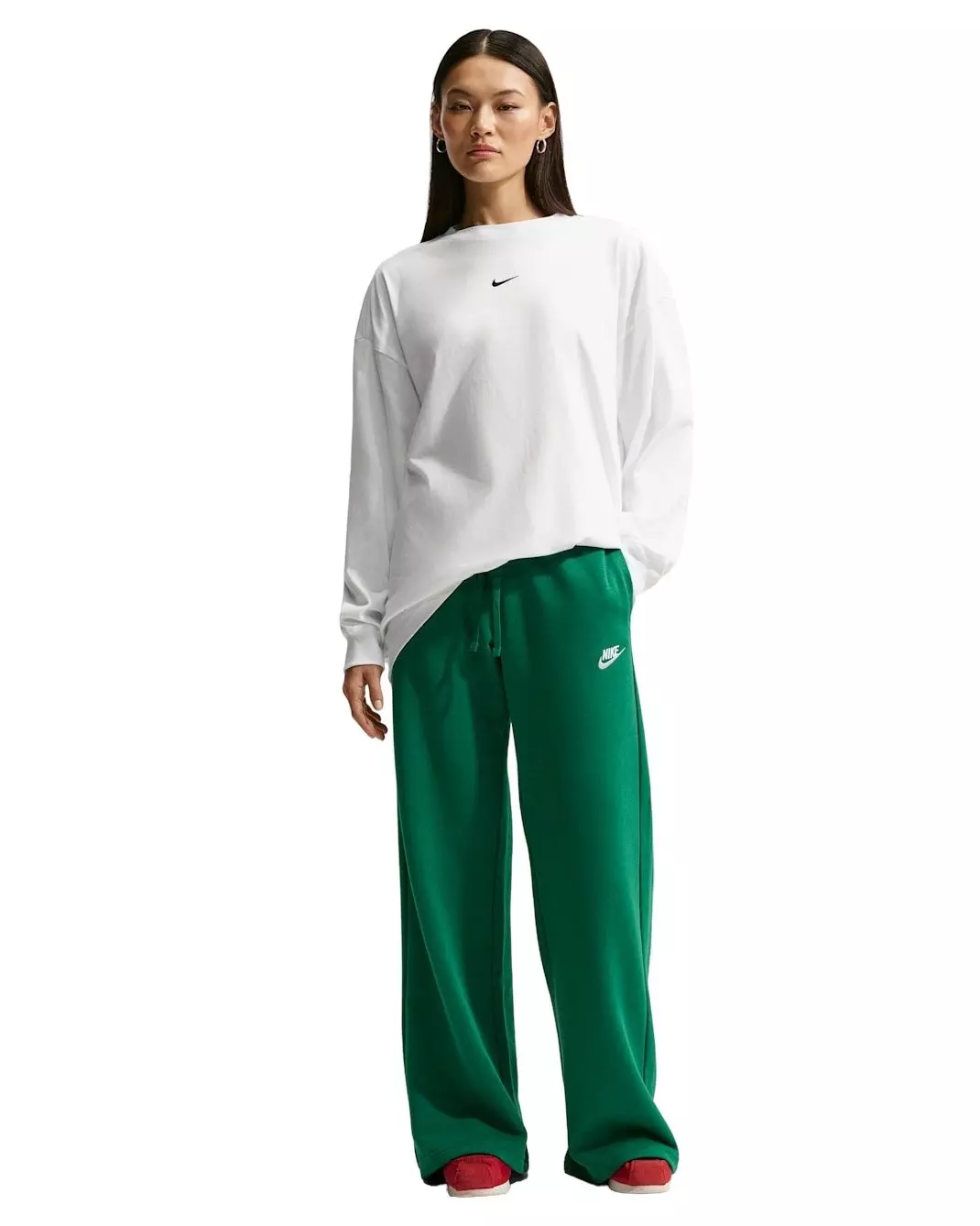 Nike Women's Sportswear Club Fleece Mid-Rise Wide-Leg Sweatpants -Green - GREEN