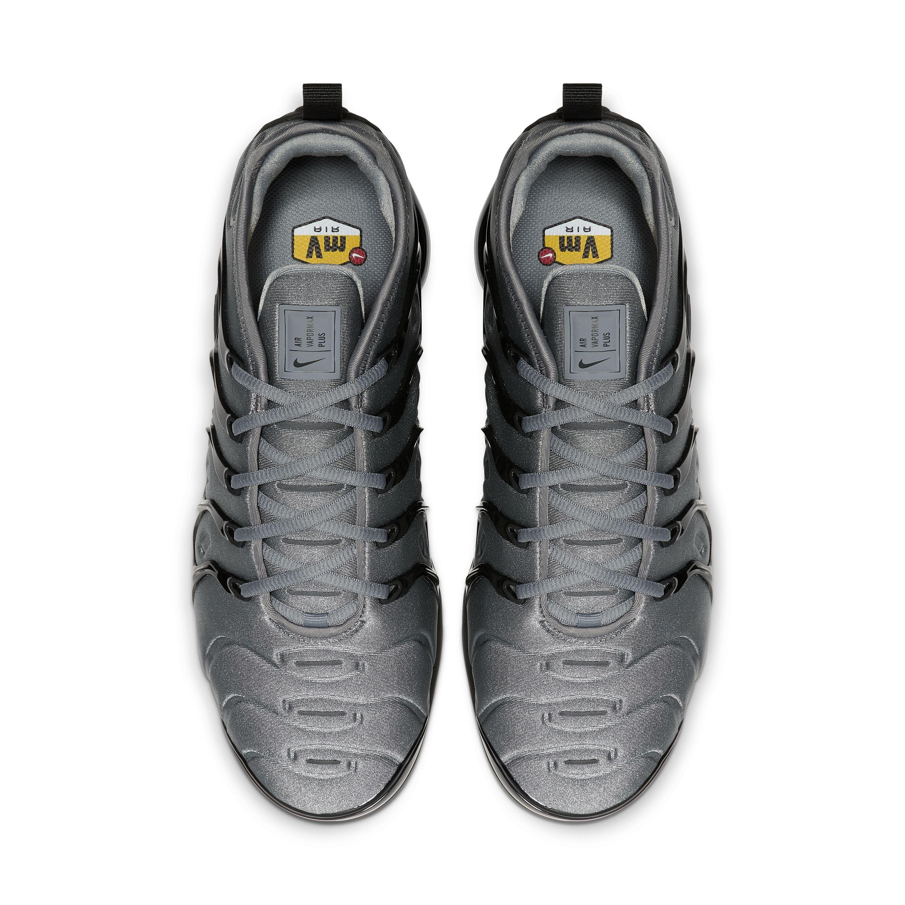 Nike Air VaporMax Plus "Cool Grey/Black" Men's Shoe - GREY/BLACK Thumbnail View 4