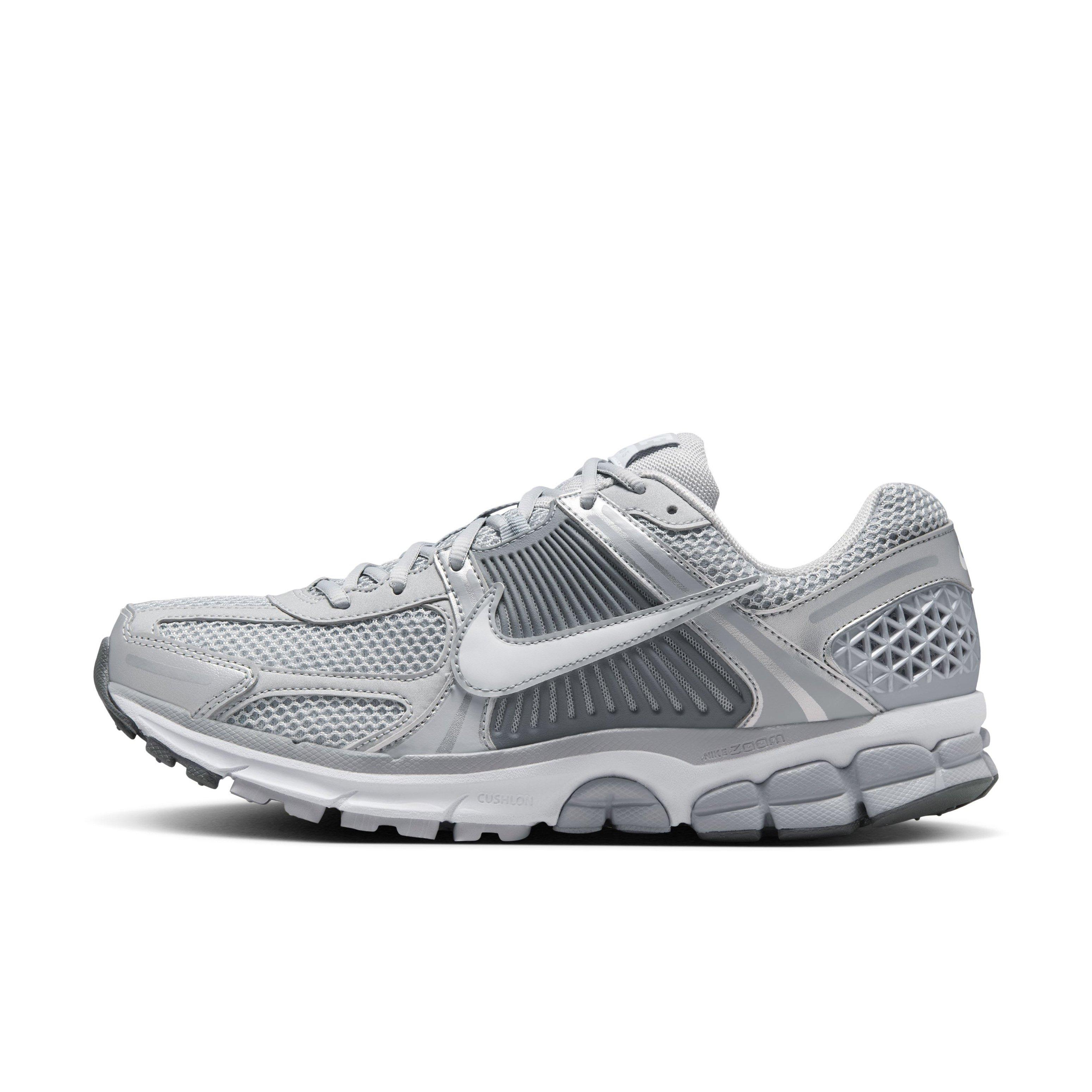 Nike Zoom Vomero 5 Men's "Wolf Grey/Metallic Silver/Cool Grey/White" Shoe