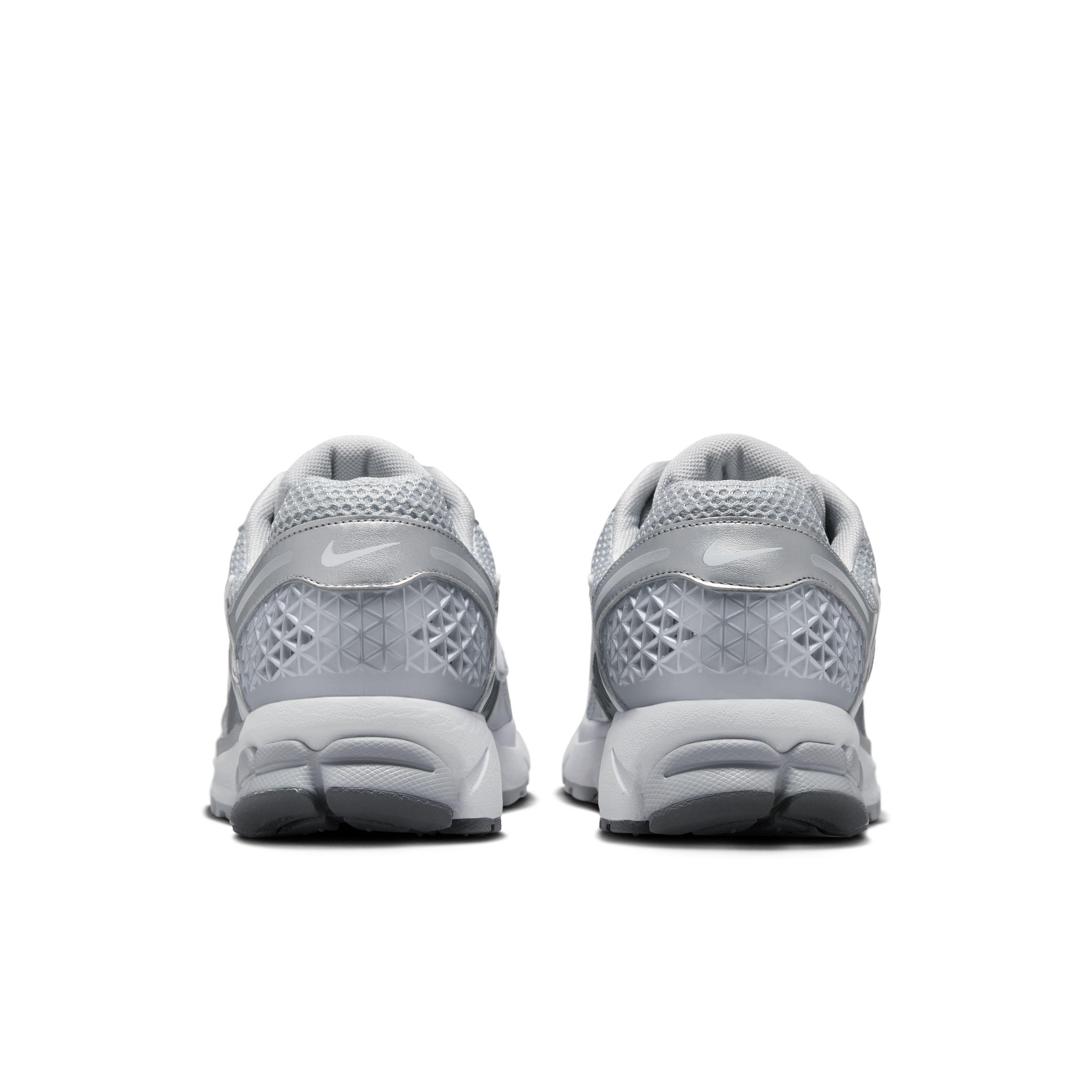 Nike Zoom Vomero 5 Men's "Wolf Grey/Metallic Silver/Cool Grey/White" Shoe