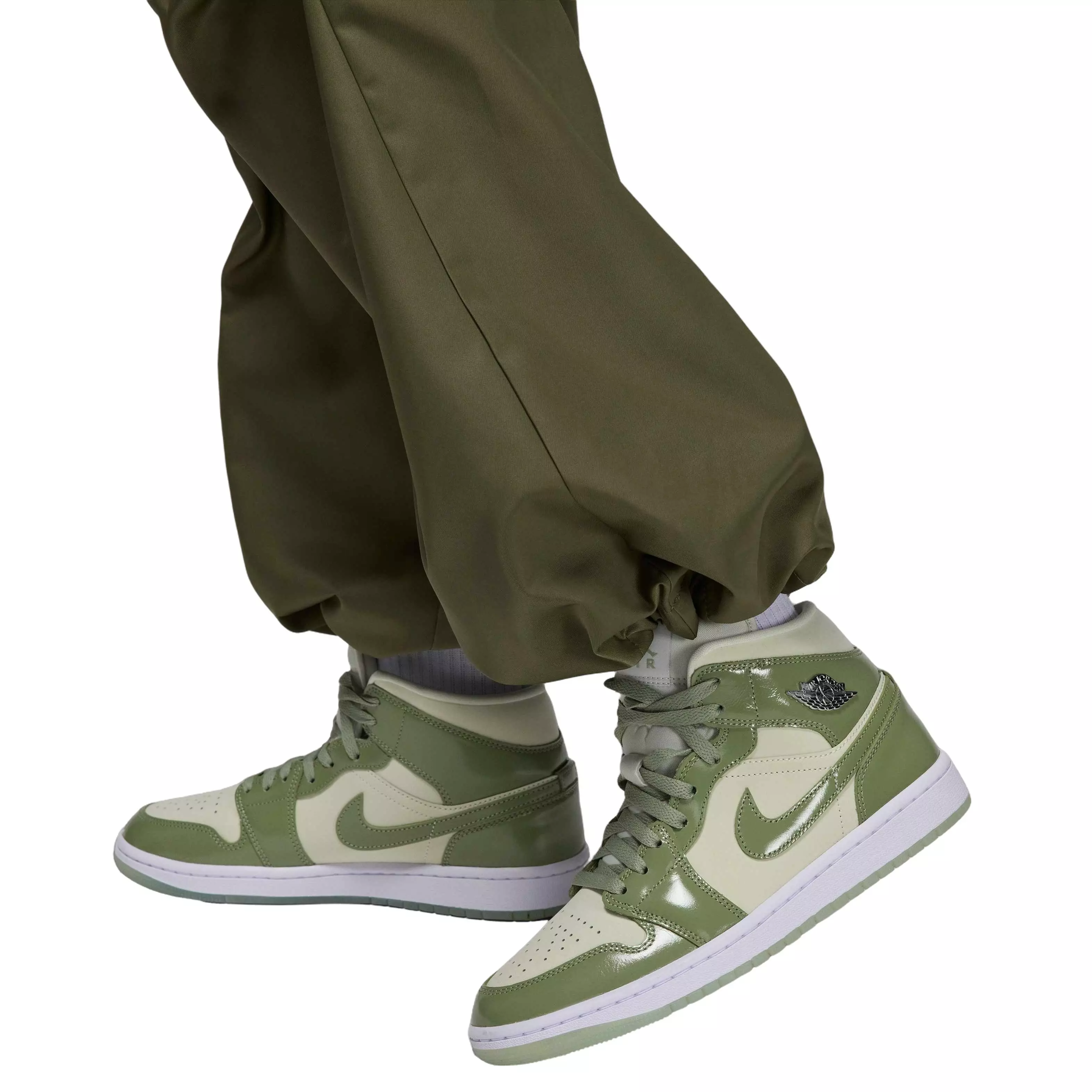 Jordan Women's Brooklyn Novelty Solid Pants - GREEN