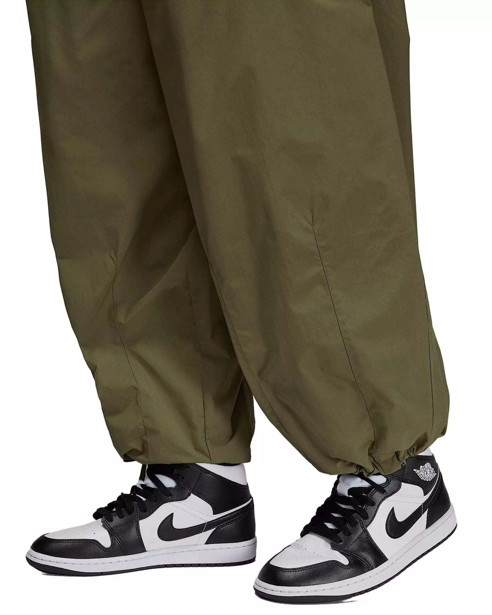 Jordan Women's Flight Chicago Parachute Pants - GREEN