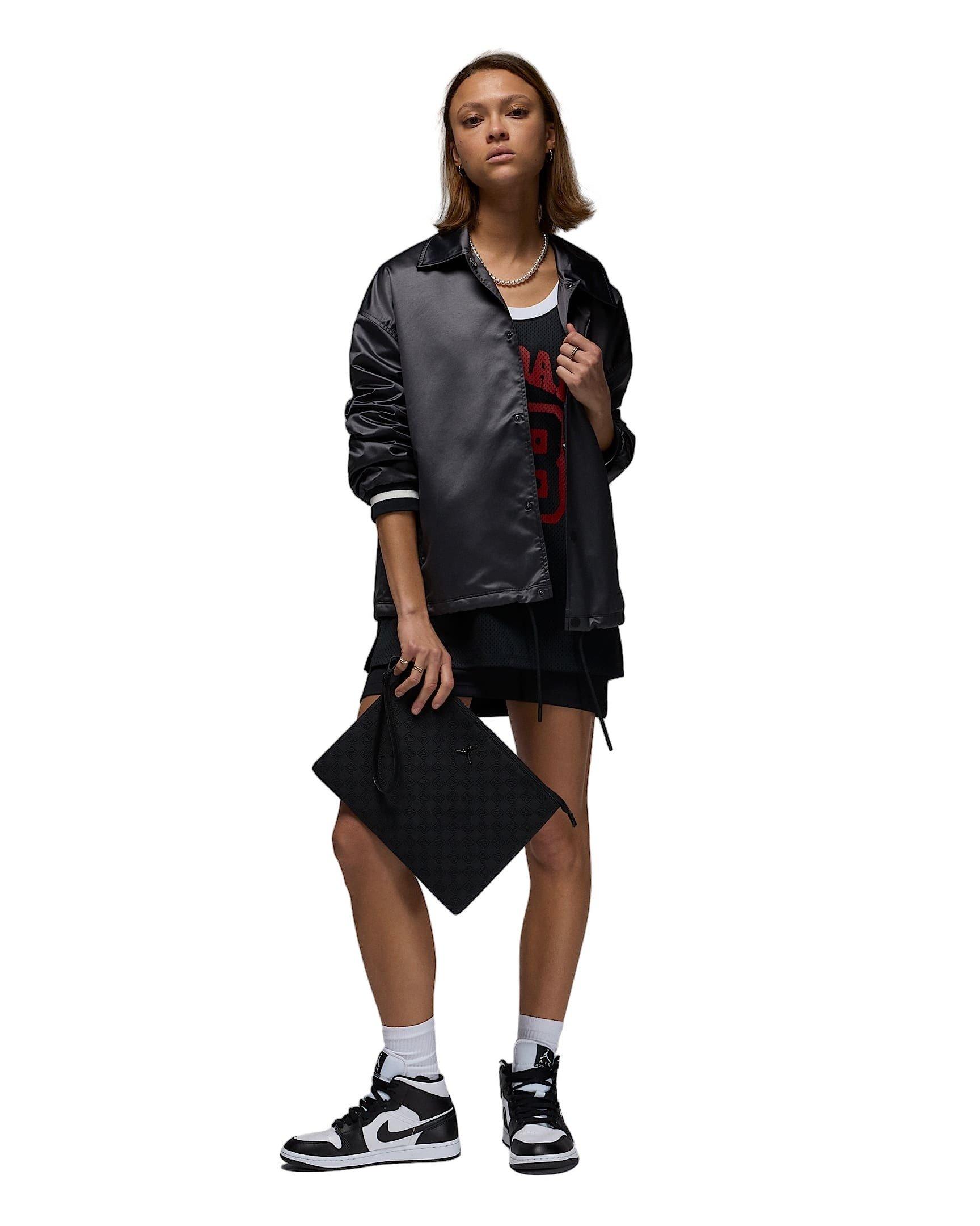 Jordan Women's Lightweight Coaches Jacket - BLACK Thumbnail View 7