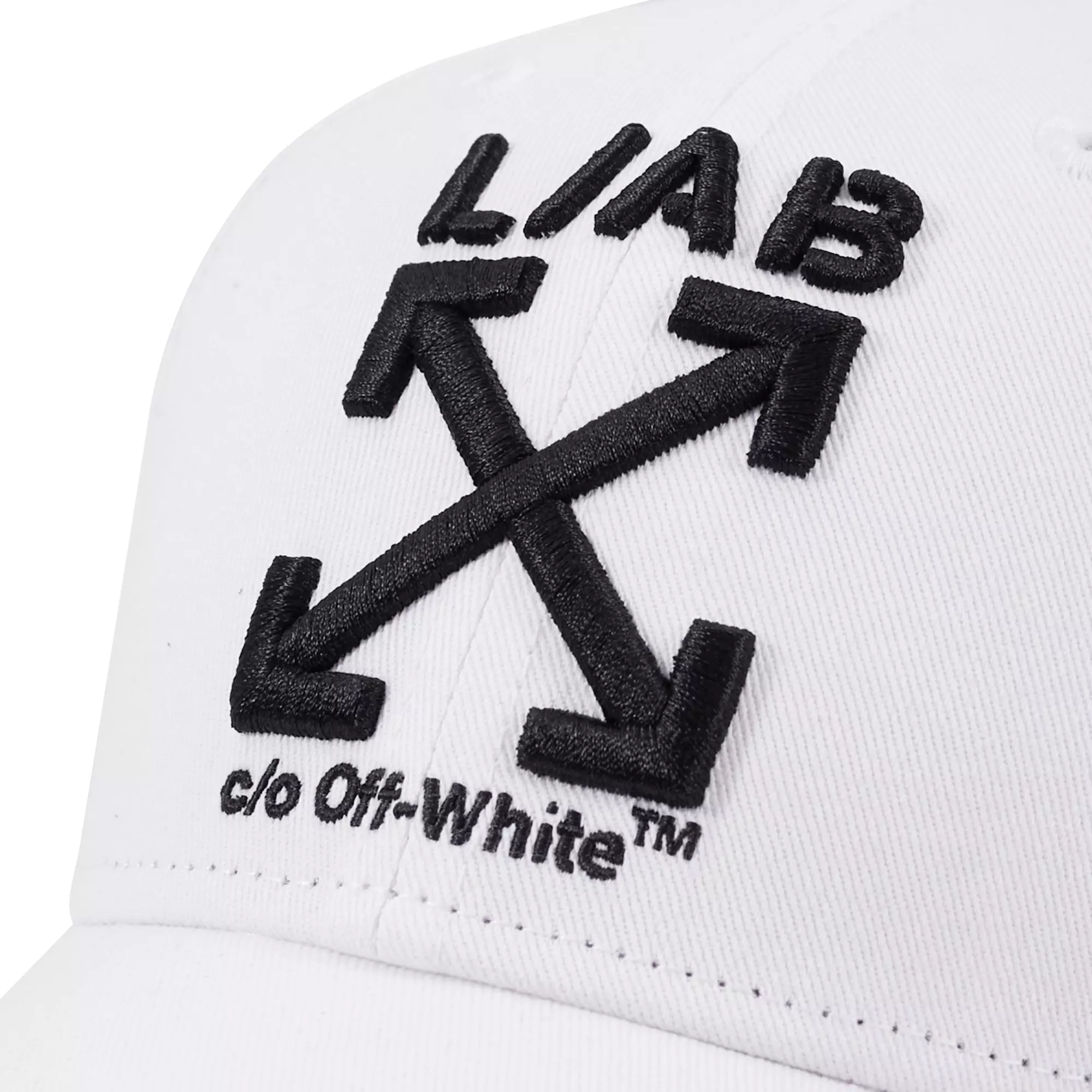 L/AB c/o Off-White Clamp Arrows Curved Brim Twill Hat - White - WHITE