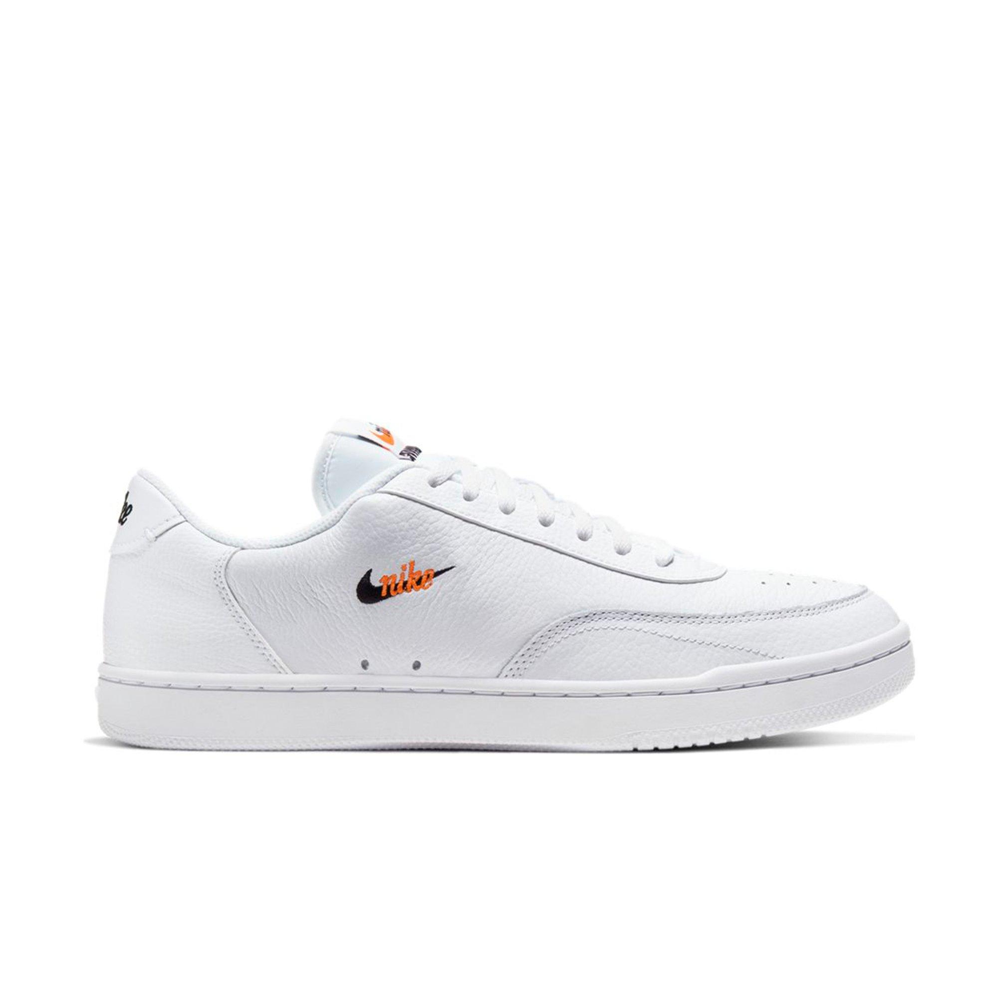 Nike Court Vintage Premium Men's Shoe.