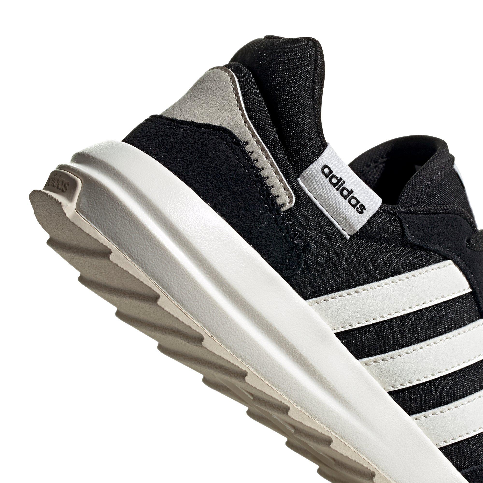 adidas Essentials Retrorun Core Black/Cloud White Women's Shoe - Hibbett  | City Gear
