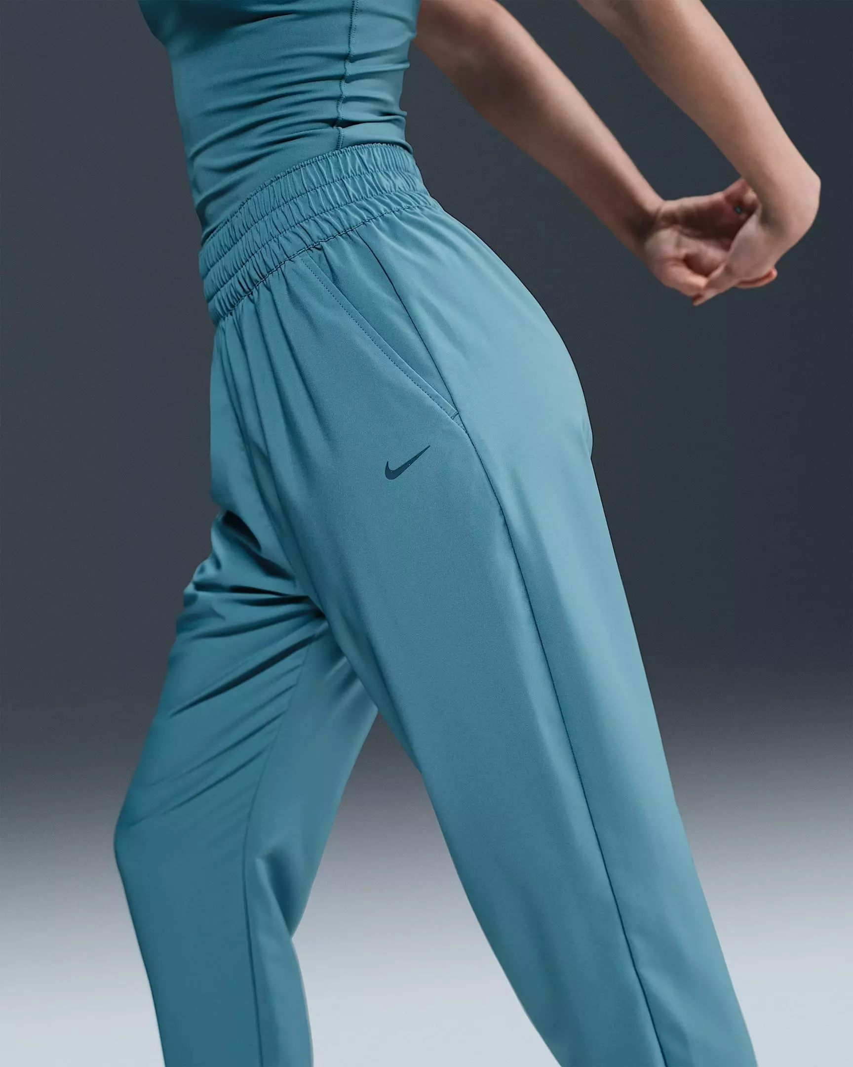 Nike Women's One Dri-FIT High-Waisted 7/8 Joggers - BLUE