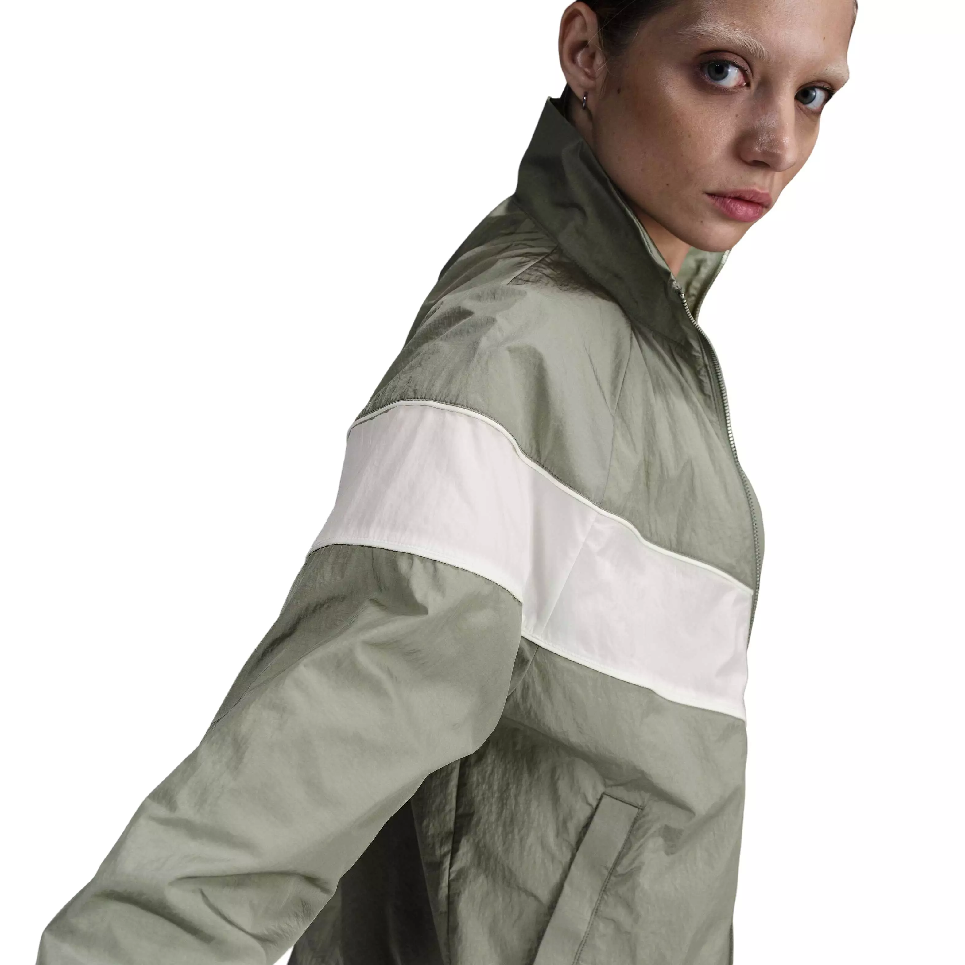 Nike Women's Sportswear WR Loose UV Woven Full-Zip Jacket -Green - GREEN