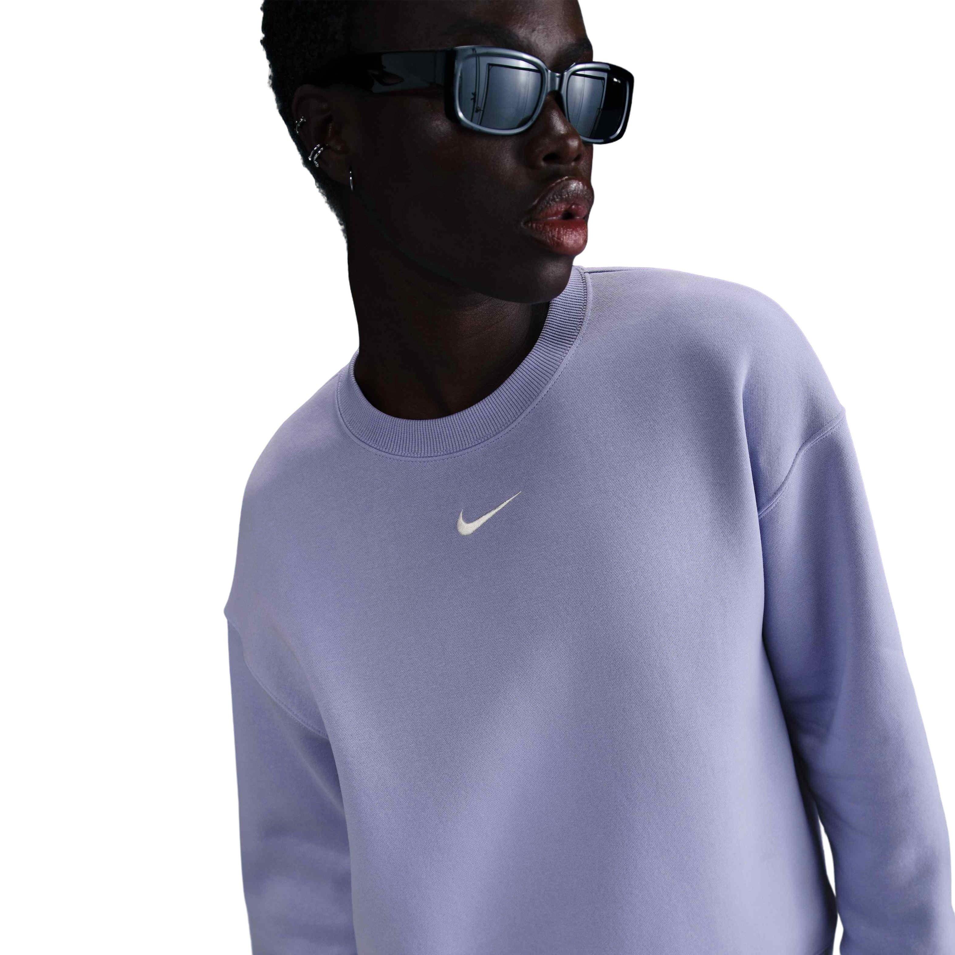 Nike Women's Sportswear Phoenix Fleece Oversized Crew-Neck Sweatshirt - PURPLE Thumbnail View 6