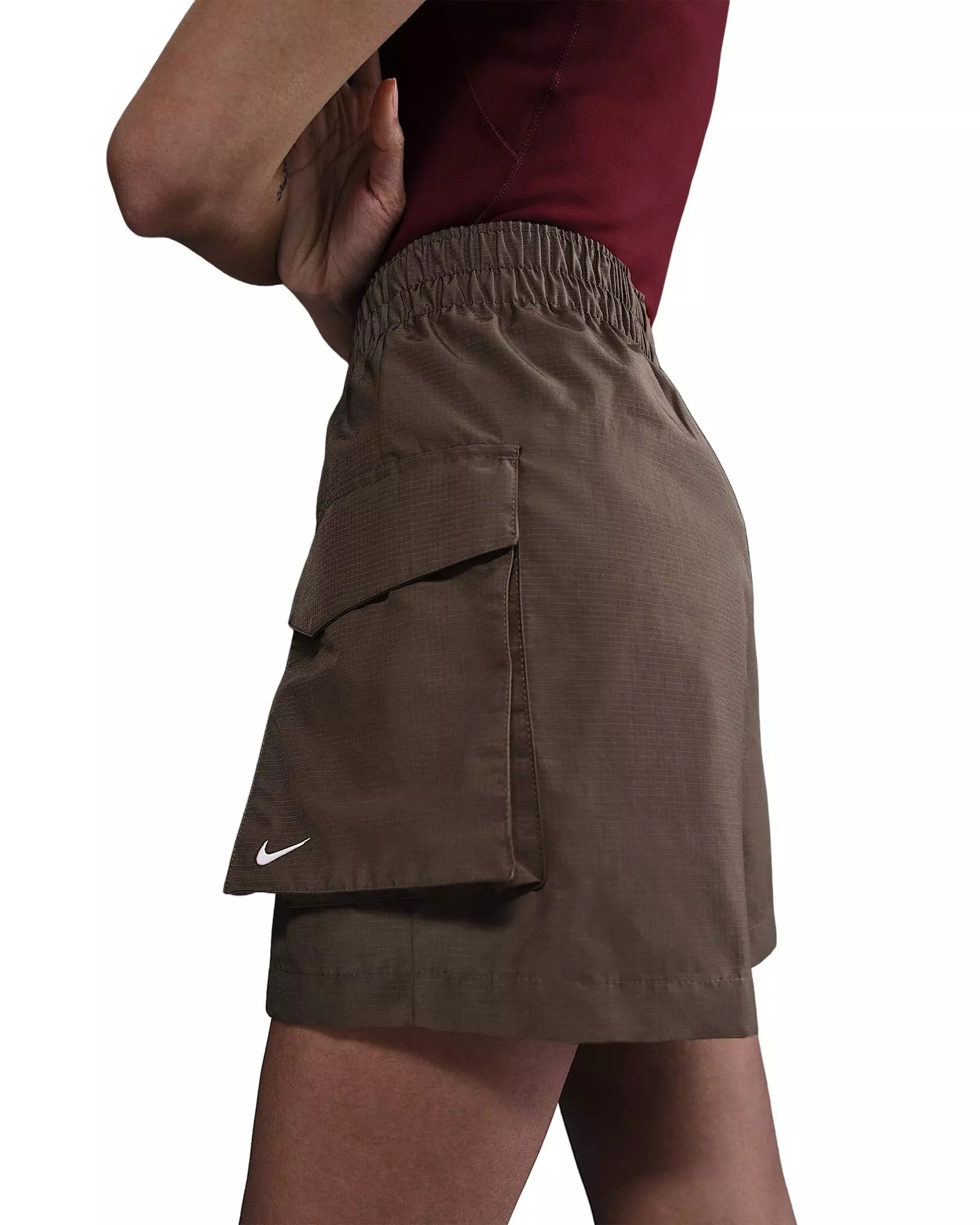 Nike Women's Sportswear Essential Woven High-Waisted 5" Cargo Shorts - BROWN