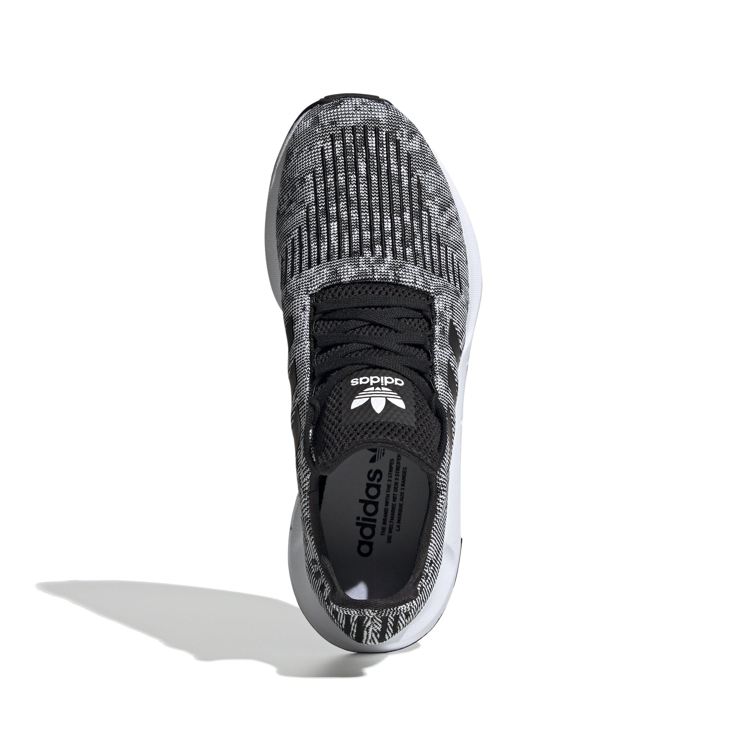 Adidas swift run core shop black & future white