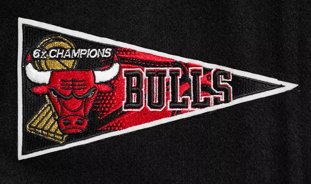 Pro Standard Women's Chicago Bulls Retro Classic Cuffed Varsity Jacket - Black/Red - BLACK/RED