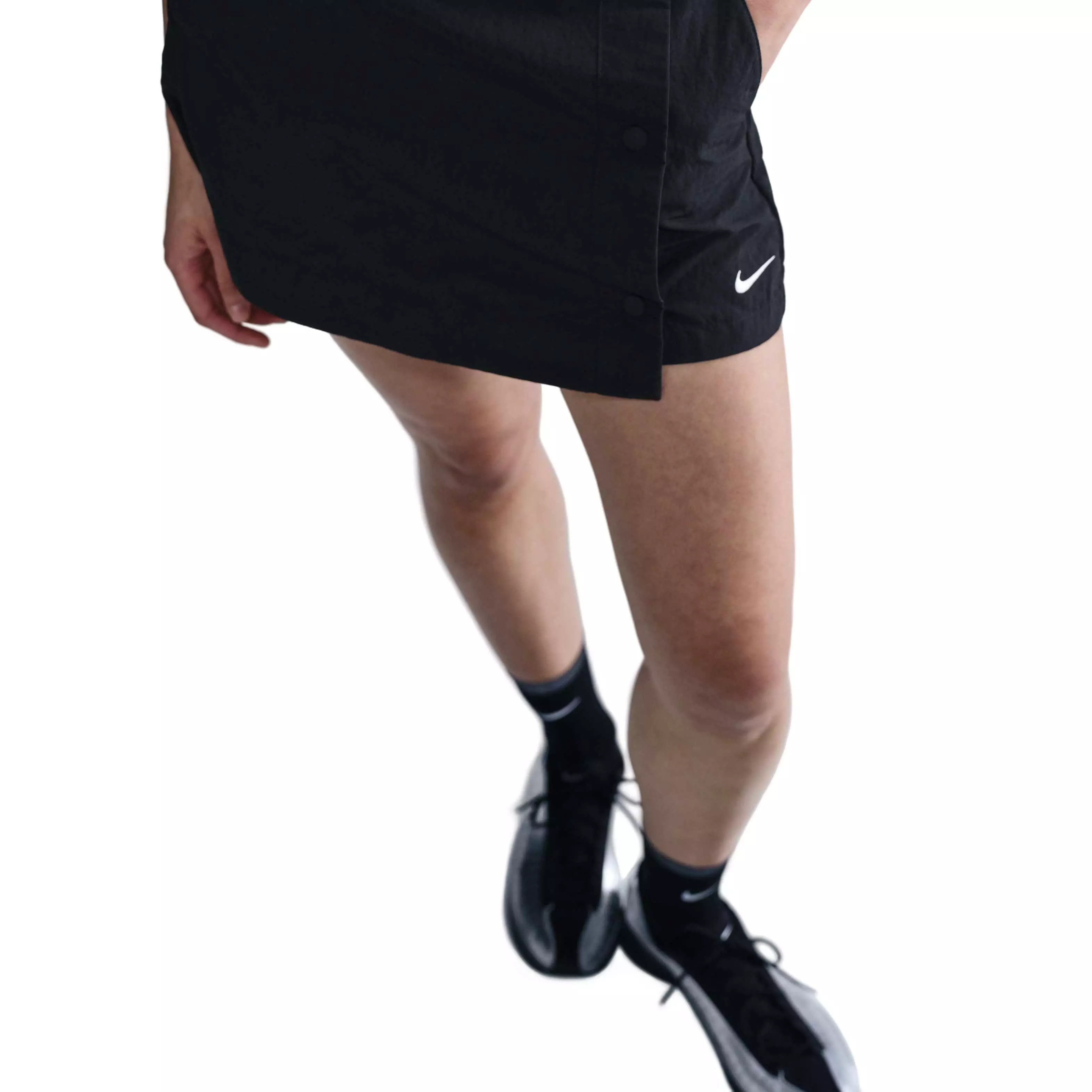 Nike Women's Sportswear Essential Woven Mid-Rise 3" Skort - BLACK