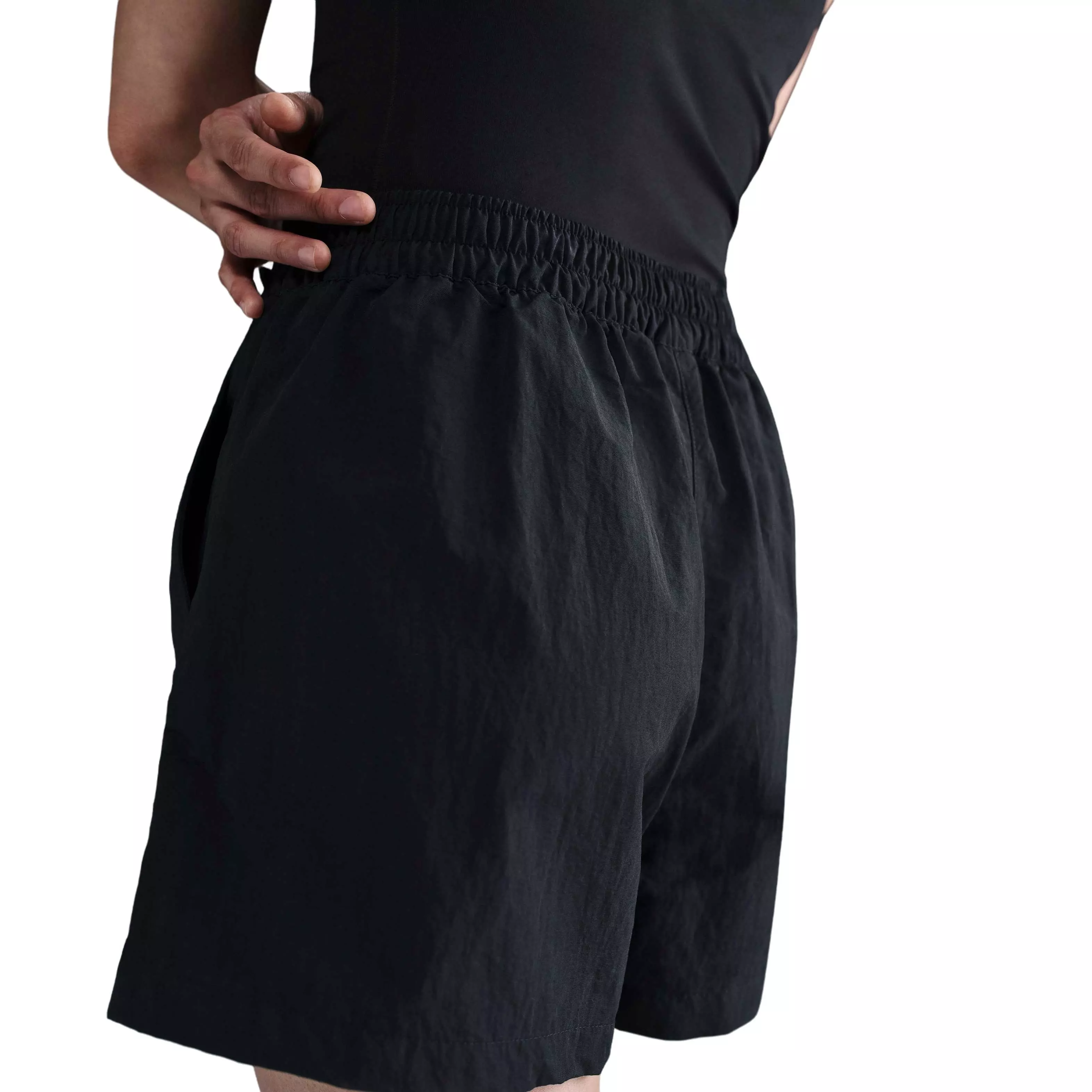 Nike Women's Sportswear Essential Woven Mid-Rise 3" Skort - BLACK