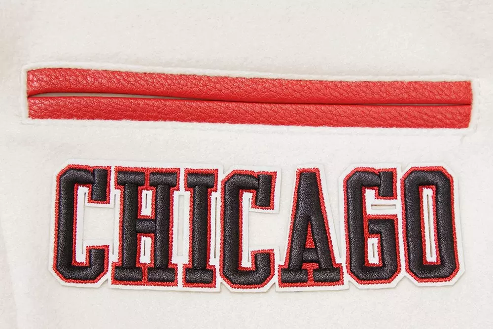 Pro Standard Women's Chicago Bulls Retro Classic Varsity Jacket - Eggshell/Red - EGGSHELL/RED