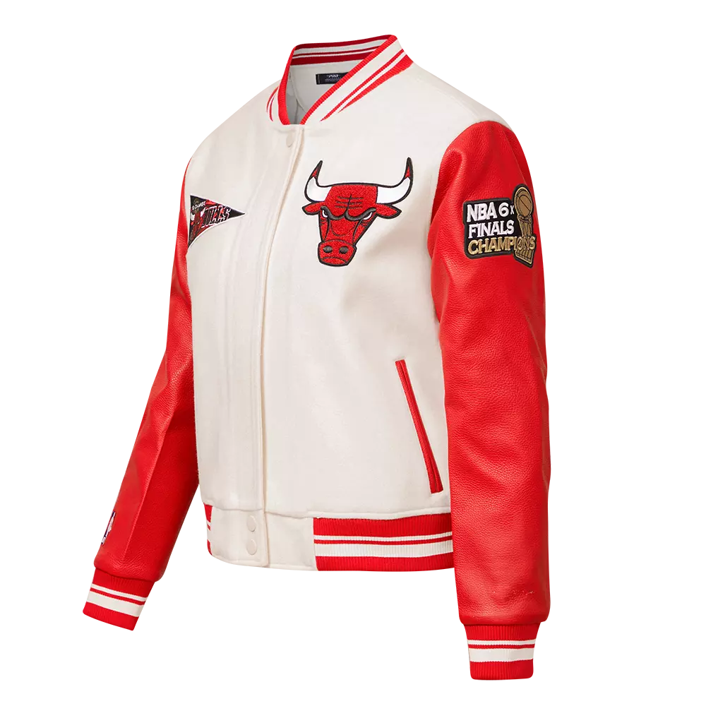 Pro Standard Women's Chicago Bulls Retro Classic Varsity Jacket - Eggshell/Red - EGGSHELL/RED