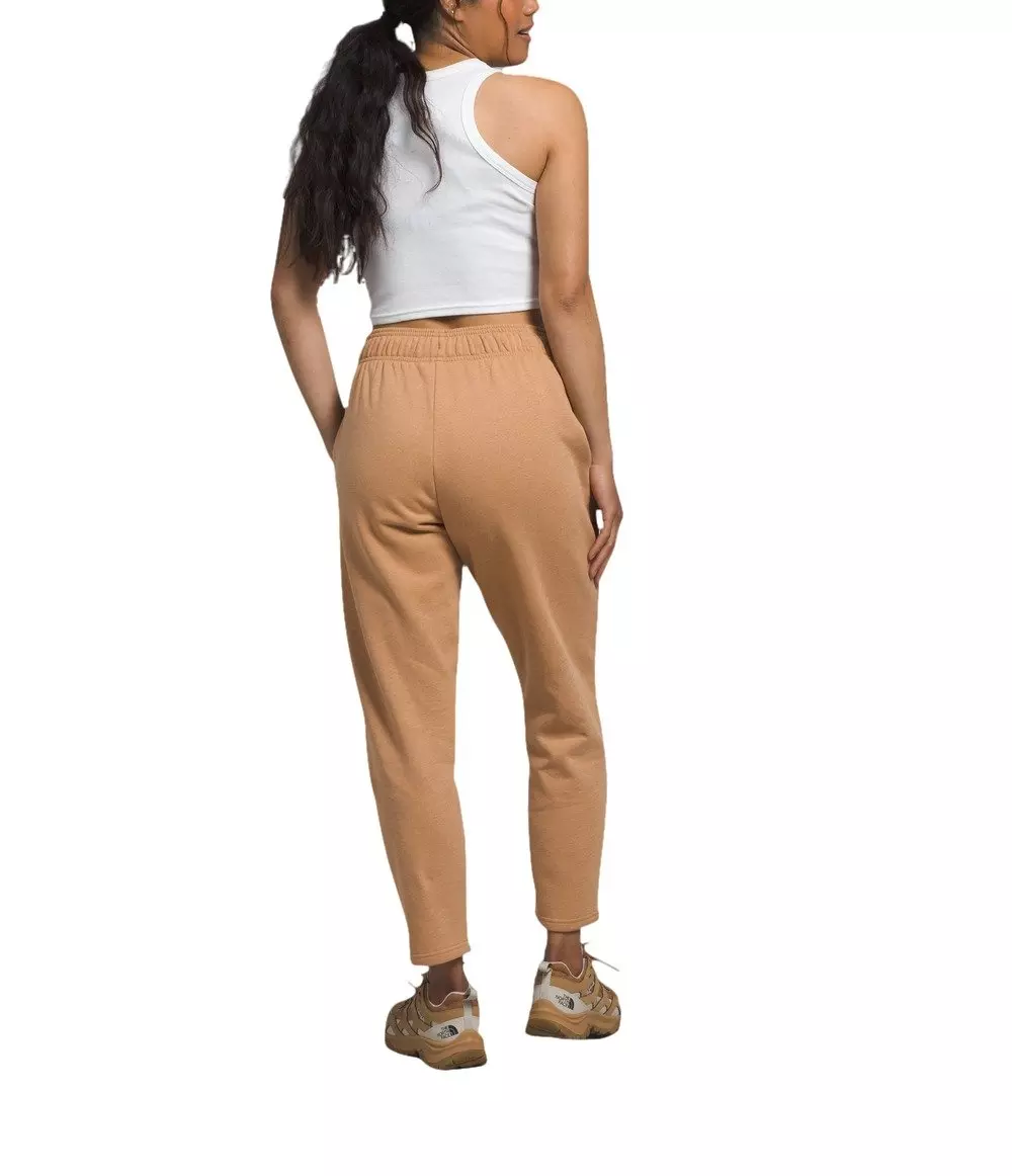 The North Face Women’s Evolution Cocoon Fit Sweatpants - TAN