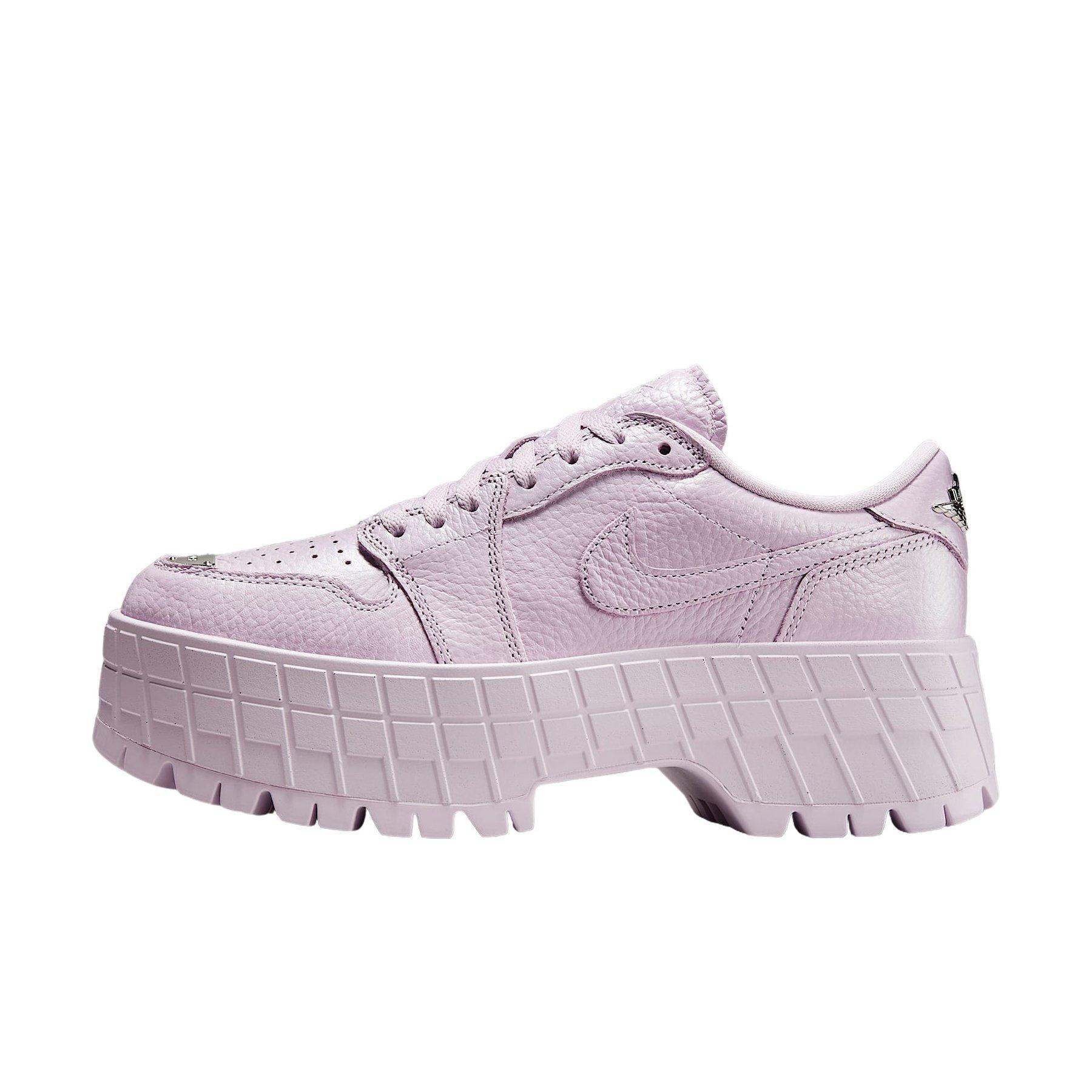 Jordan 1 Brooklyn Low "Doll/Metallic Silver" Women's Shoe - DOLL/SILVER Thumbnail View 2