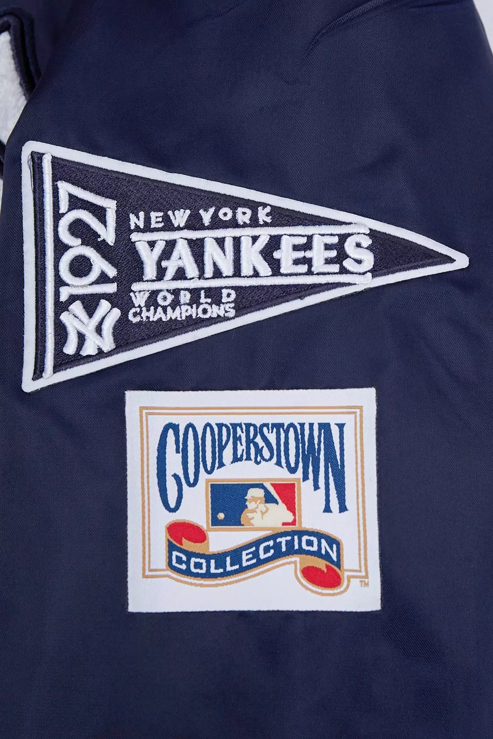 Pro Standard Women's New York Yankees Retro Classic Rib Satin Jacket - Navy - NAVY