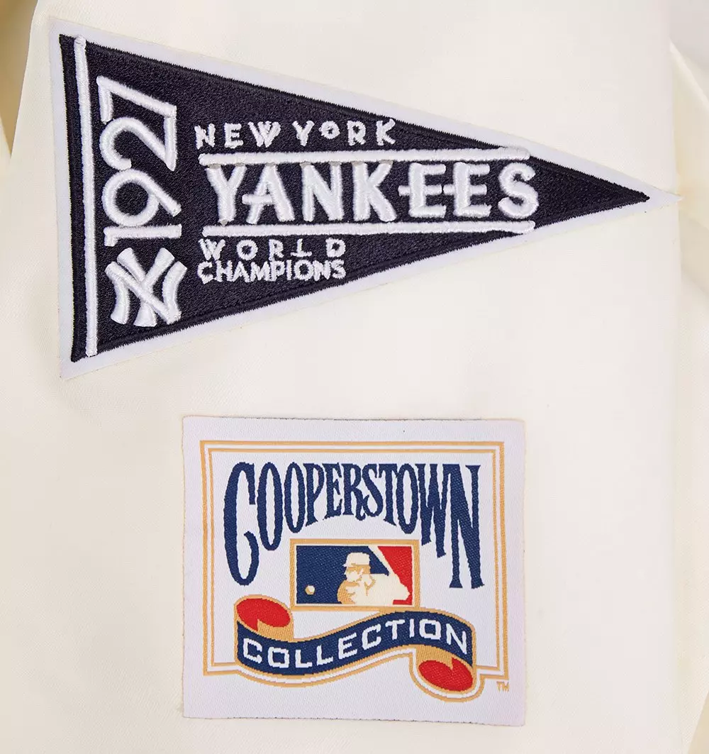 Pro Standard Women's New York Yankees Retro Classic Rib Satin Jacket - Eggshell - EGGSHELL