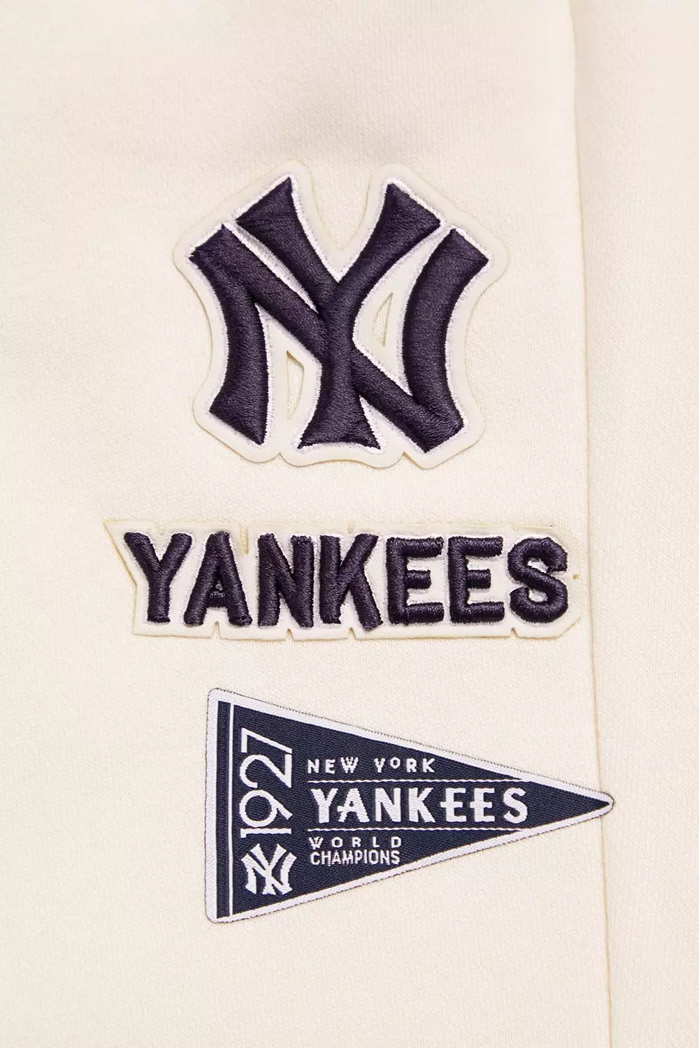 Pro Standard Women's MLB New York Yankees Retro Classic Sweatpants - Eggshell - EGGSHELL