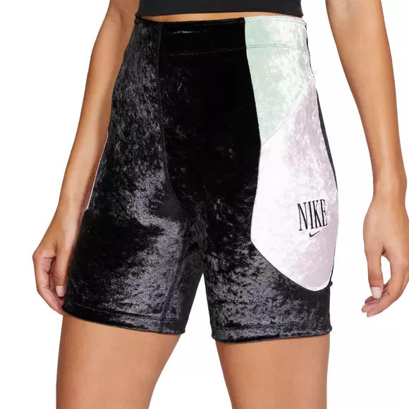 Hermanos Intolerable salvar Nike Women's Velvet Femme "Black/White" Biker Shorts