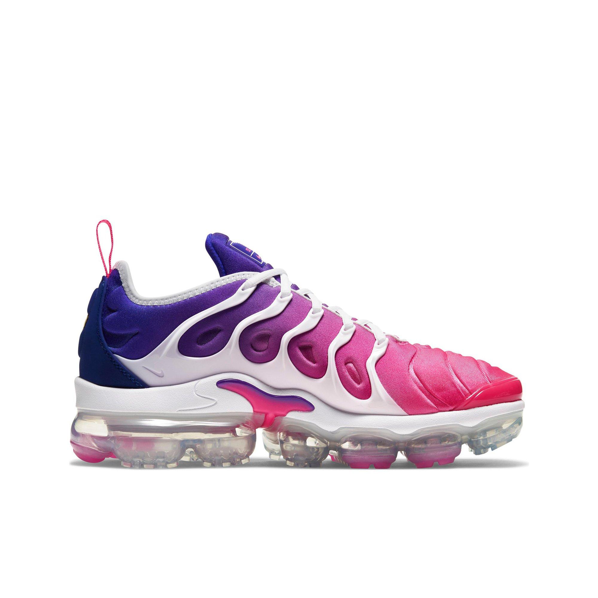 vapormax plus women's pink