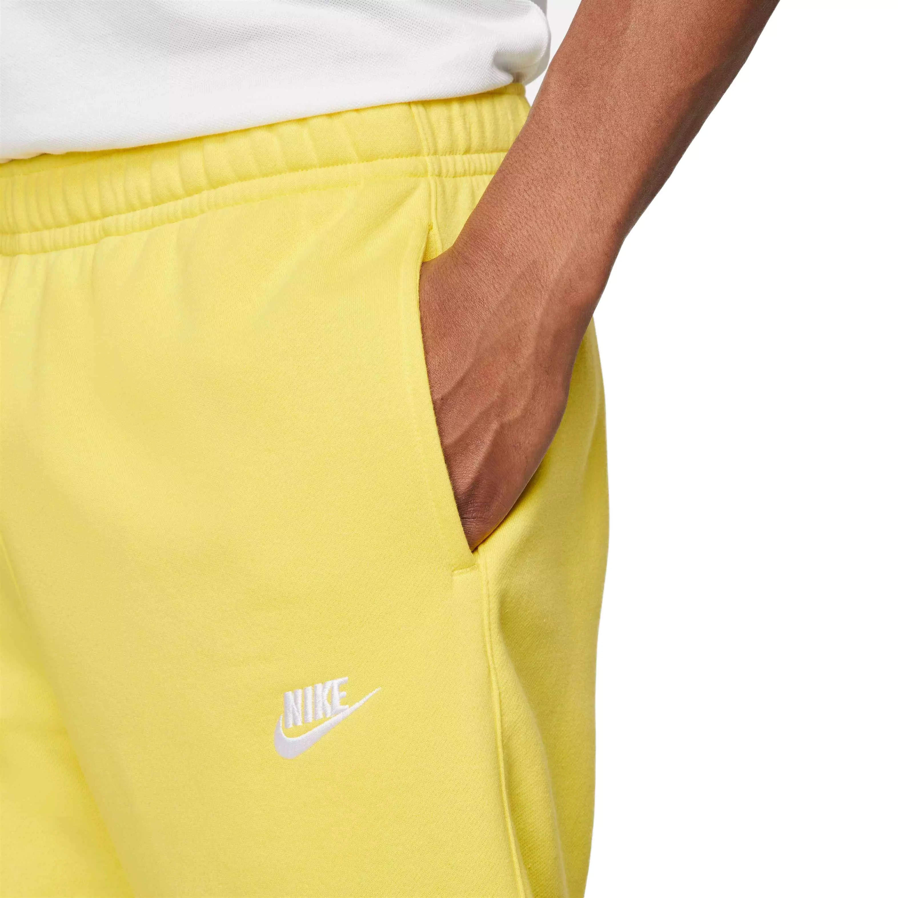 Nike Men's Sportswear Club Fleece Joggers - YELLOW