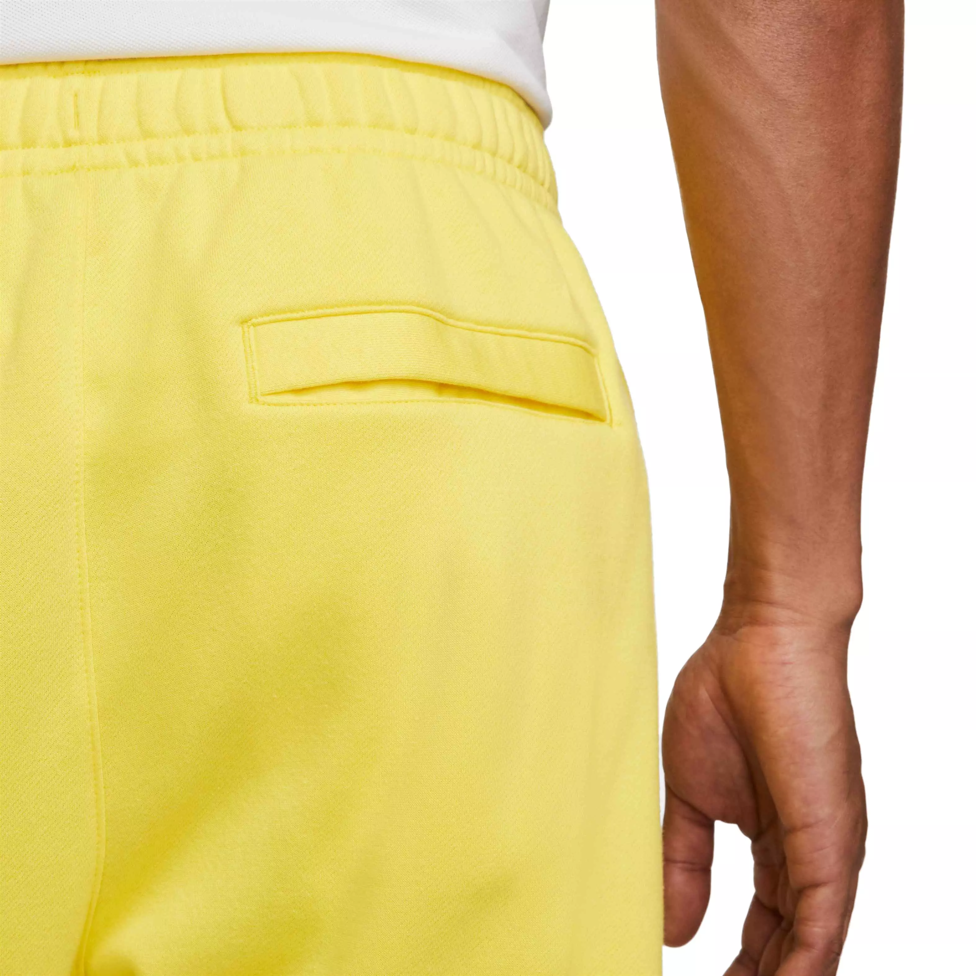 Nike Men's Sportswear Club Fleece Joggers - YELLOW