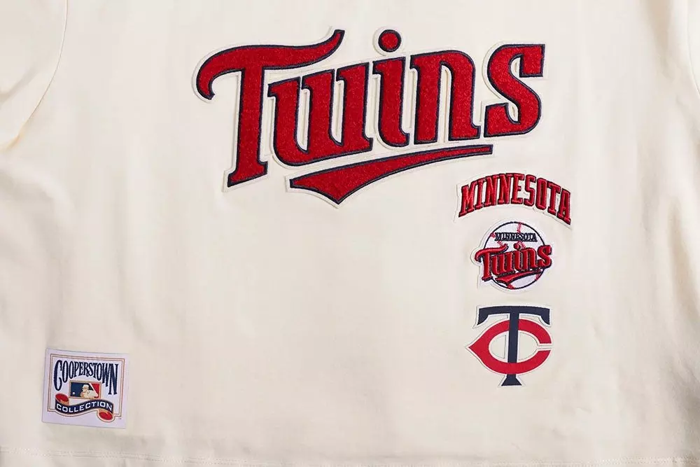 Pro Standard Women's Minnesota Twins Retro Classic Boxy Tee - Eggshell - EGGSHELL