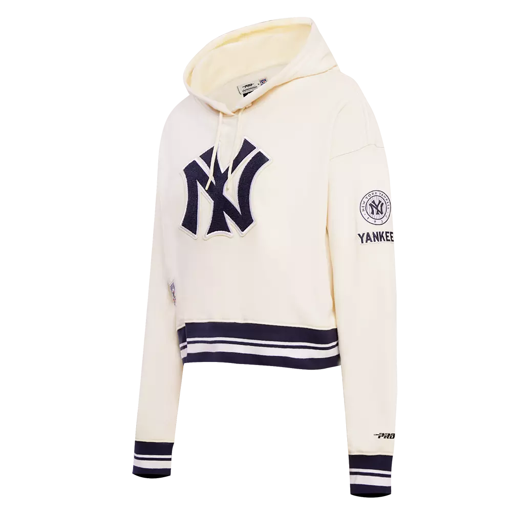 Pro Standard Women's MLB New York Yankees Retro Classic Cropped Fleece Hoodie -Eggshell/Navy - EGGSHELL/NAVY