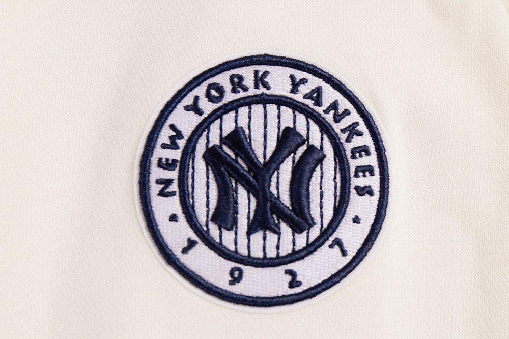 Pro Standard Women's New York Yankees Retro Classics Crewneck - Eggshell - EGGSHELL Thumbnail View 6
